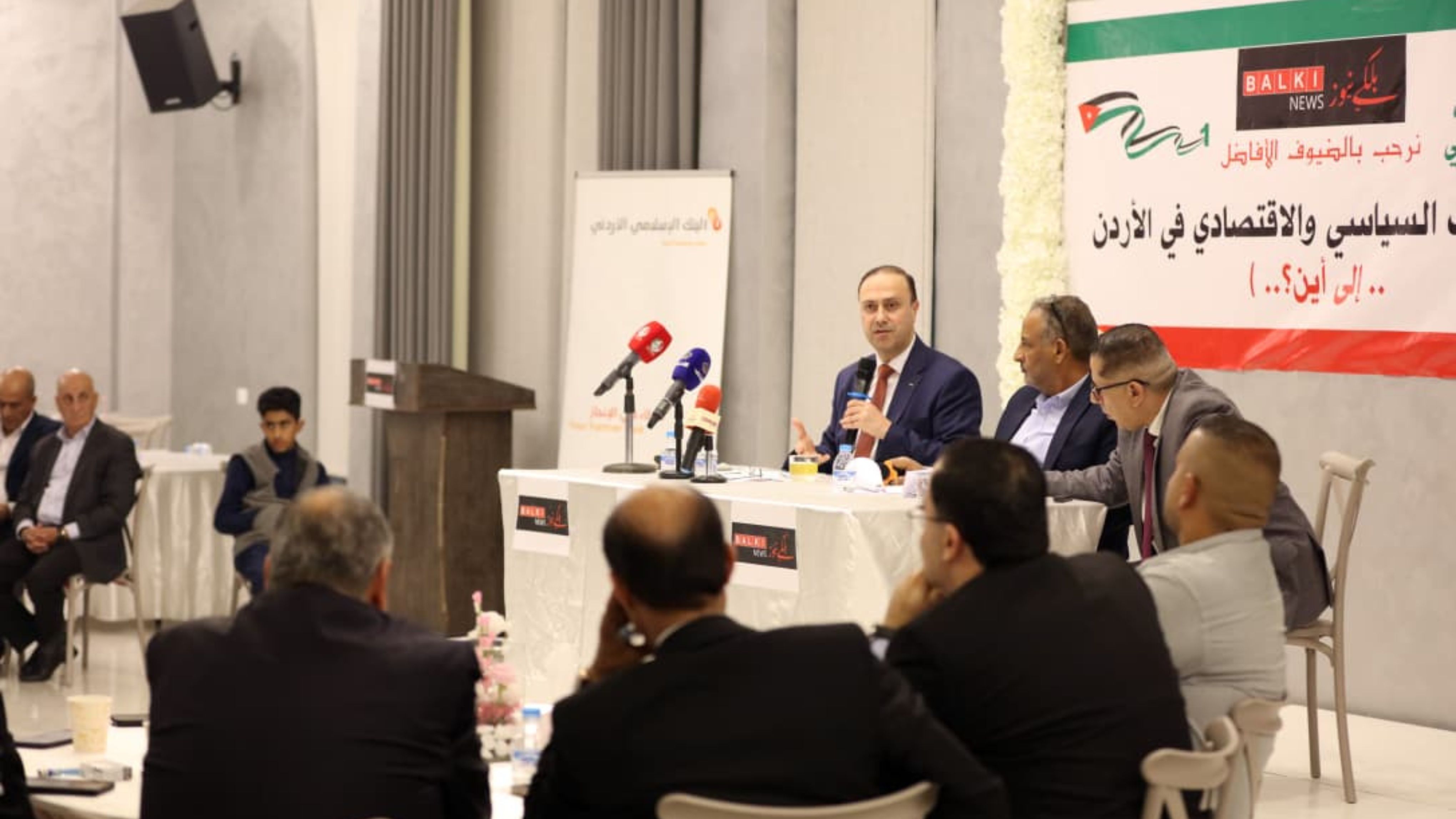 المومني: مشاريع التحديث السياسي والاقتصادي والإداري تمثل رؤية الدولة في مئويتها الثانية