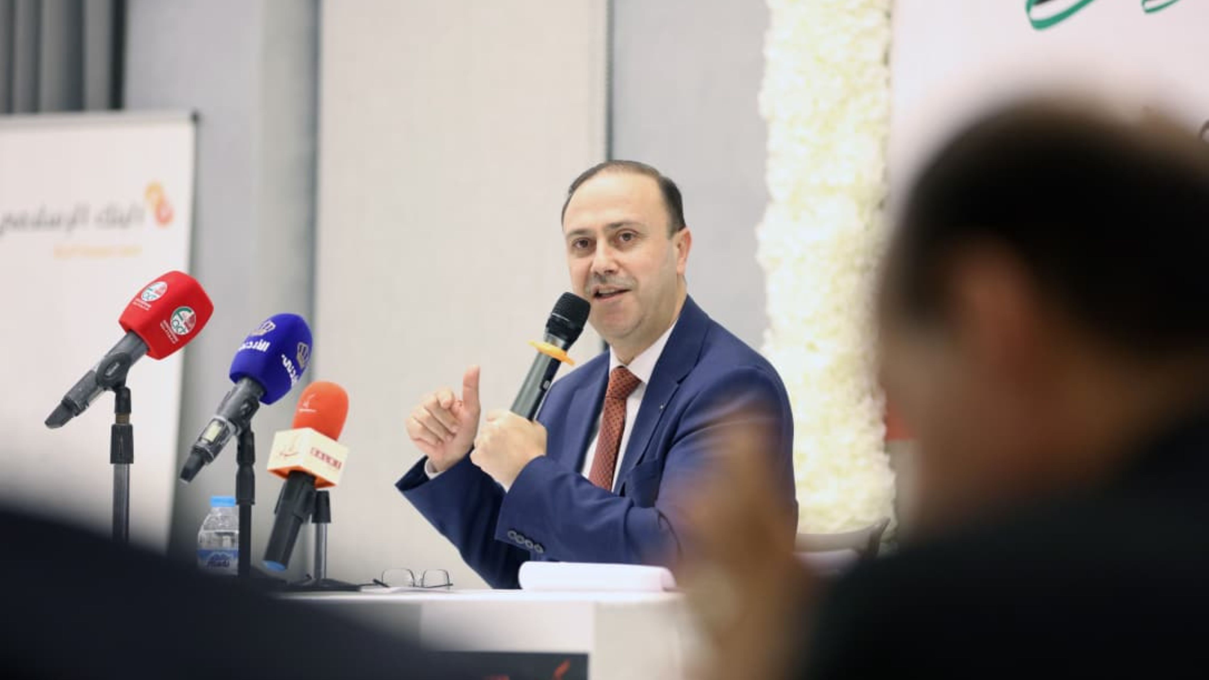 المومني: مشاريع التحديث السياسي والاقتصادي والإداري تمثل رؤية الدولة في مئويتها الثانية