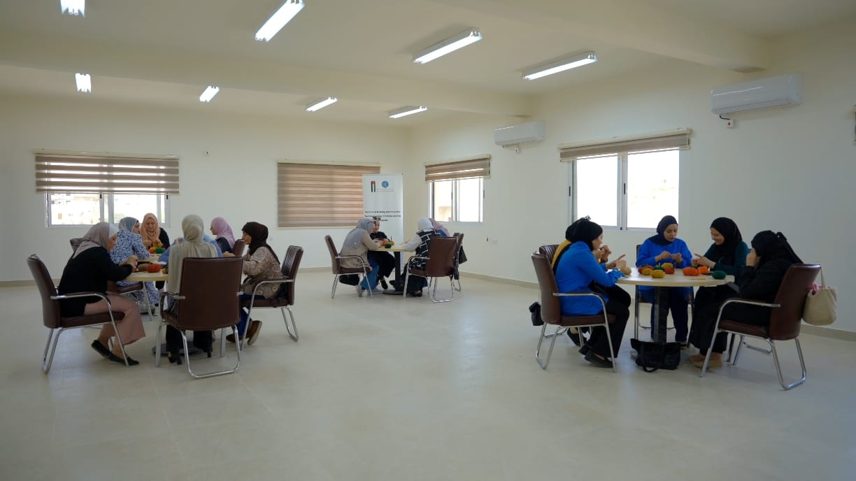 الخيرية الهاشمية تنهي تدريب الكروشيه في الكرك