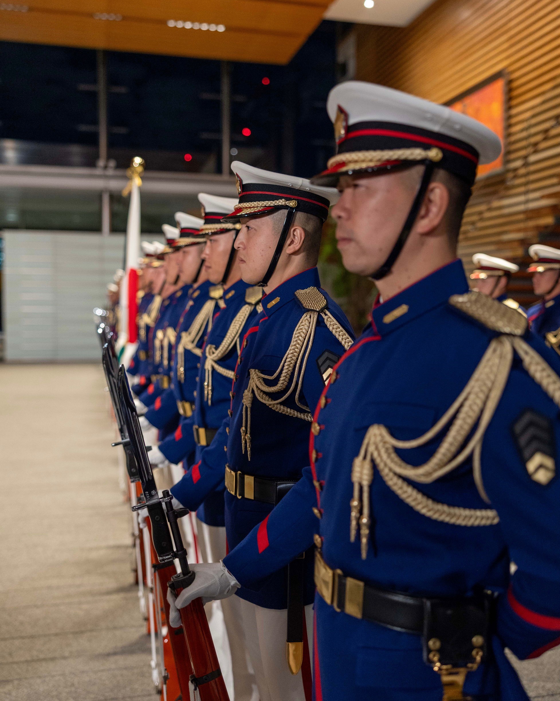  الملك يلتقي رئيسة الوزراء اليابانية ويؤكد أهمية تكثيف العمل على توسيع التعاون بين الأردن واليابان