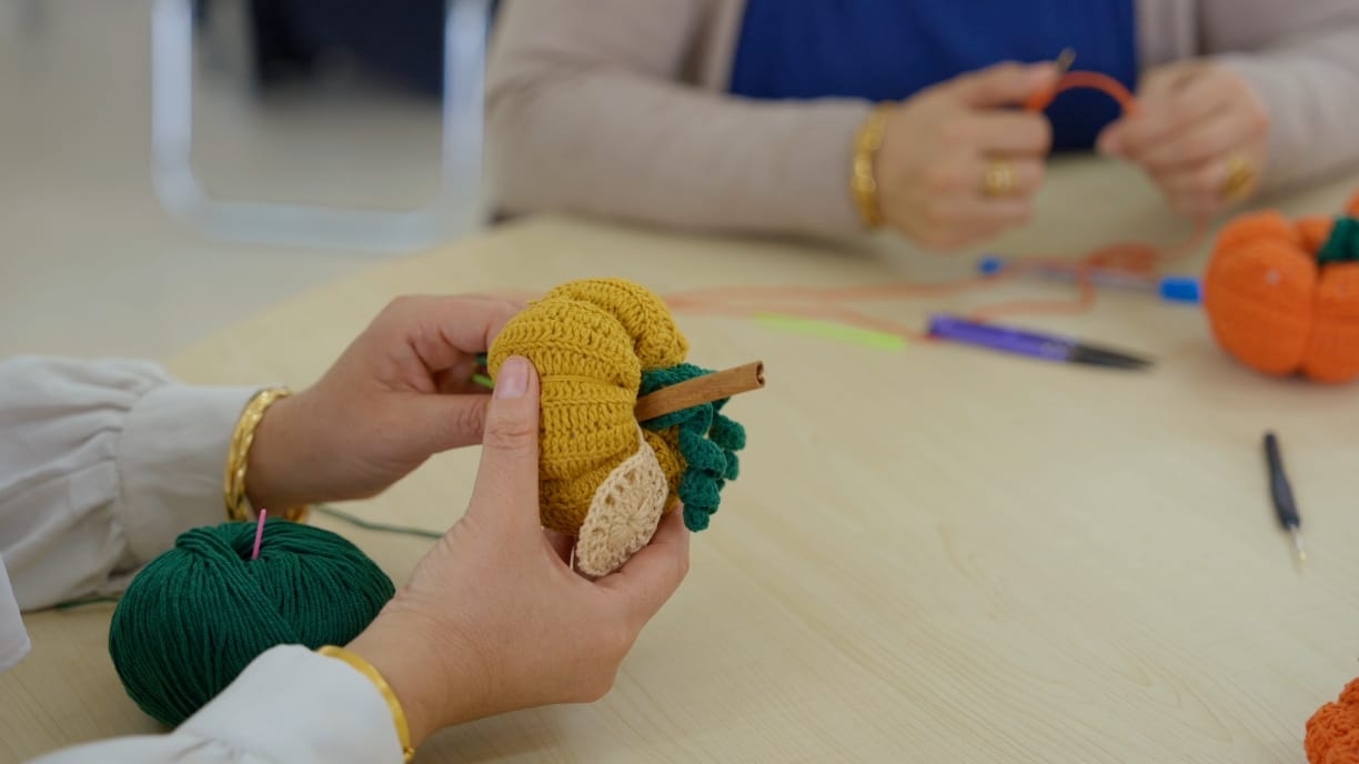 الخيرية الهاشمية تنهي تدريب الكروشيه في الكرك