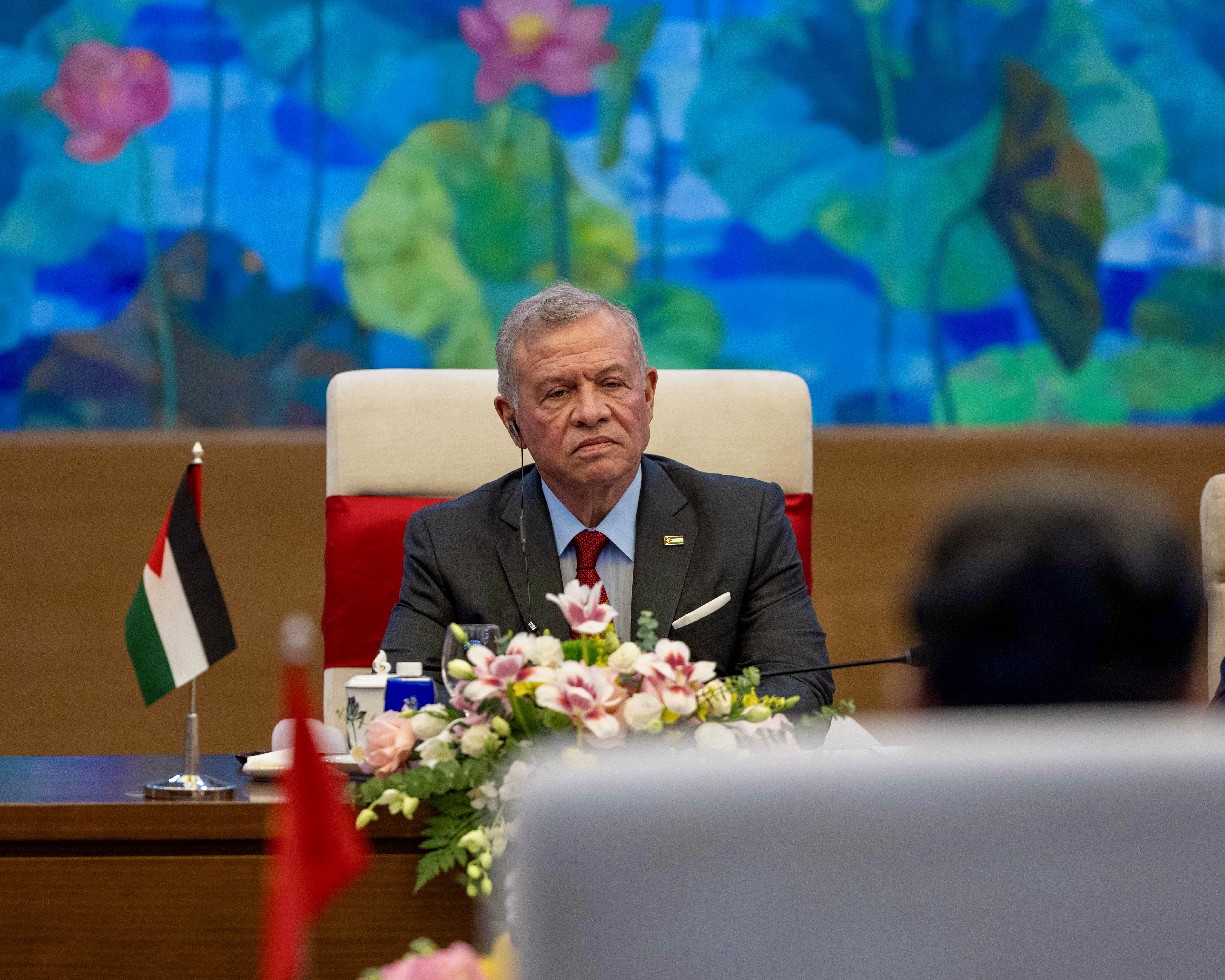  الملك يلتقي رئيس الجمعية الوطنية (البرلمان) في فيتنام