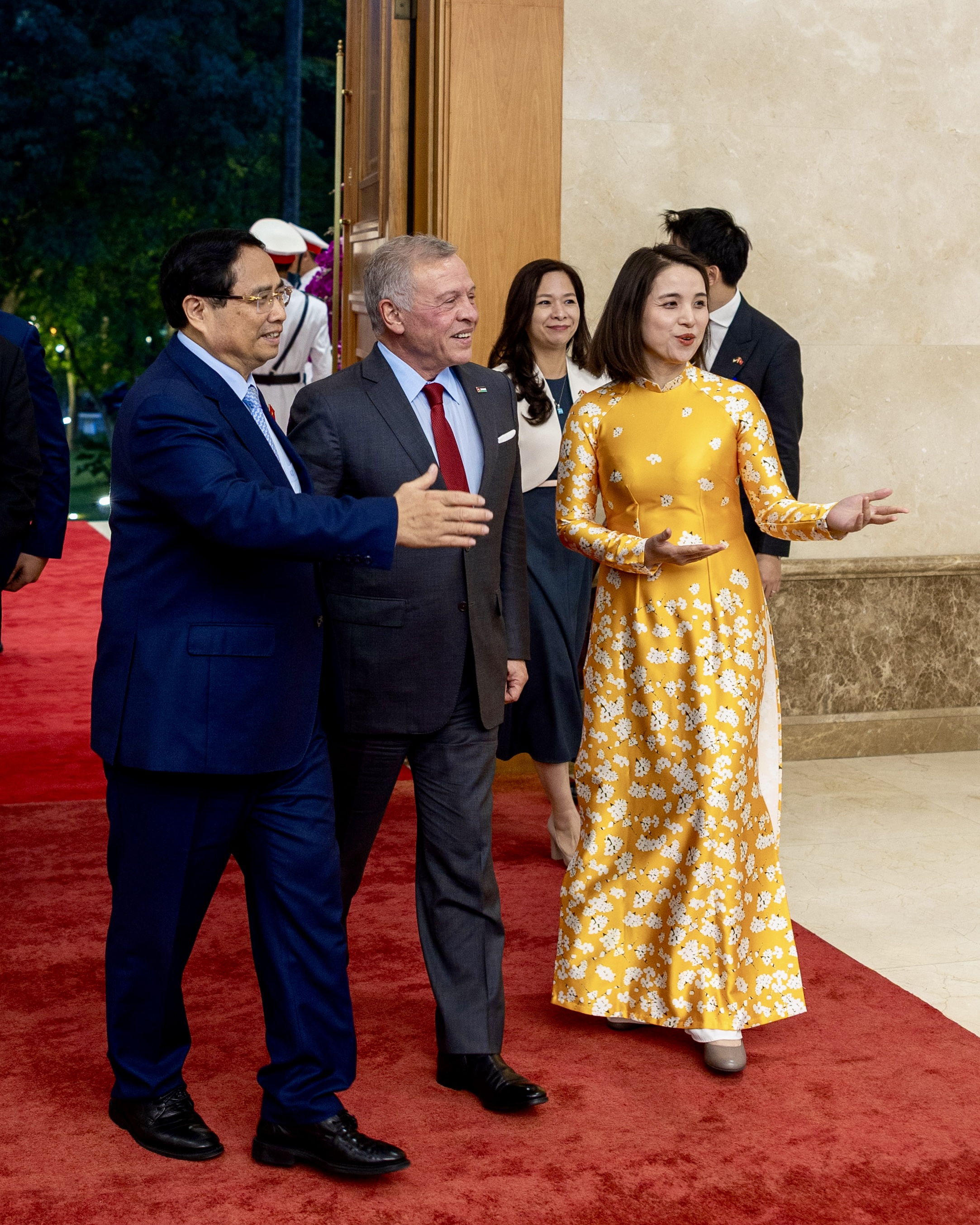  الملك ورئيس الوزراء الفيتنامي يبحثان سبل الارتقاء بالتعاون الثنائي