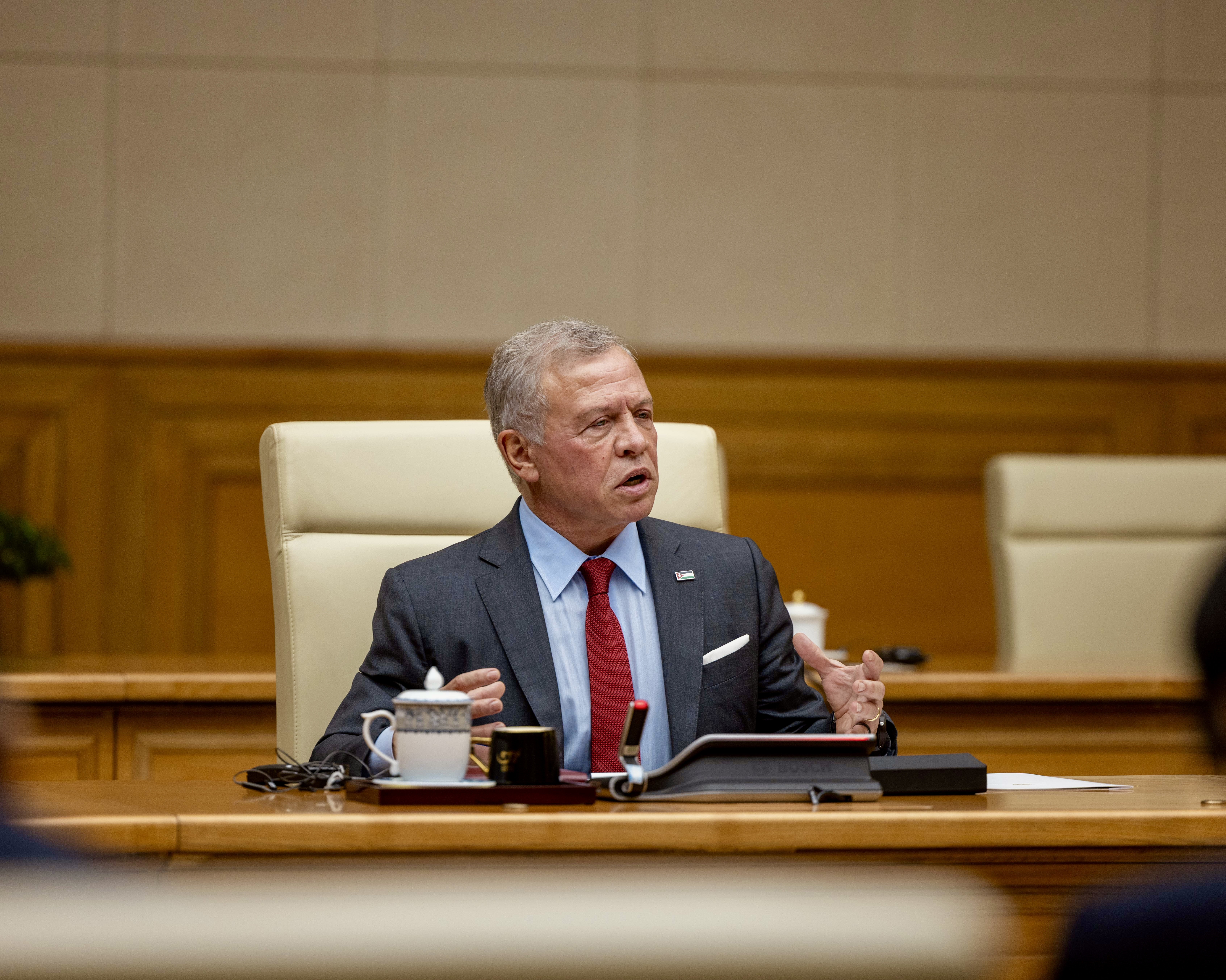  الملك ورئيس الوزراء الفيتنامي يبحثان سبل الارتقاء بالتعاون الثنائي