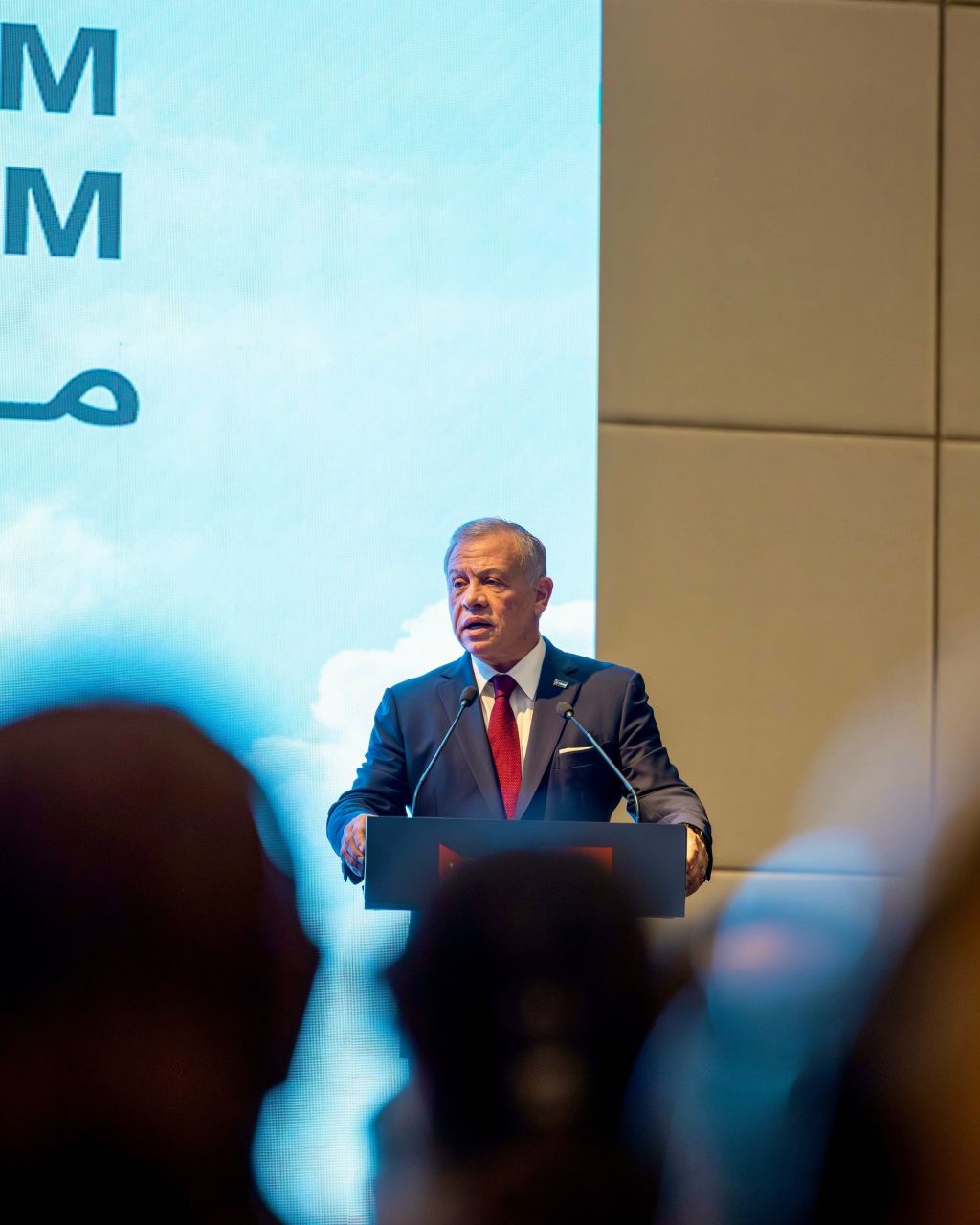 الملك يحضر الجلسة الافتتاحية لملتقى الأعمال الأردني - الفيتنامي في هانوي