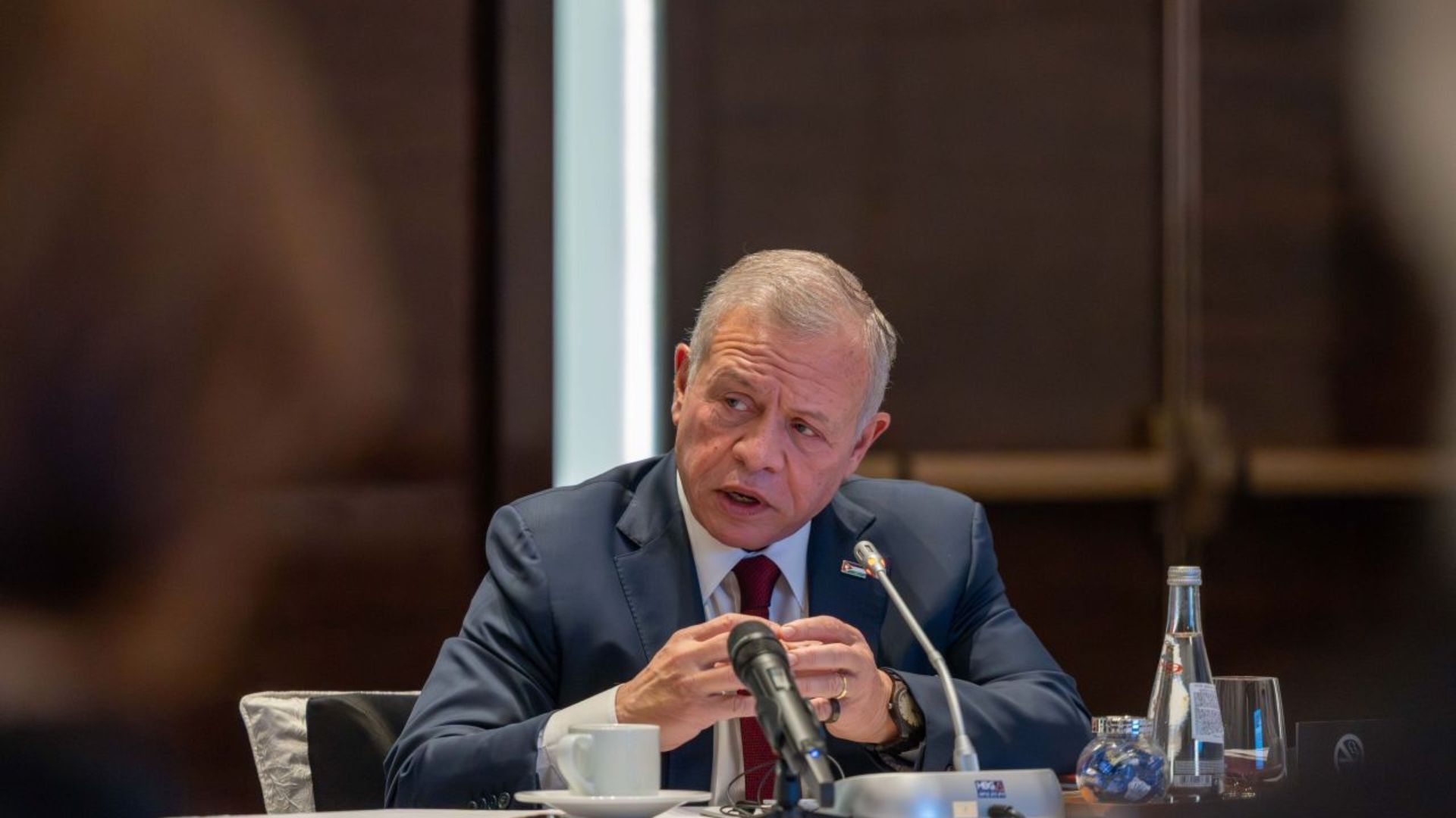 الملك يجتمع بممثلين عن شركات فيتنامية رائدة في قطاع المحيكات