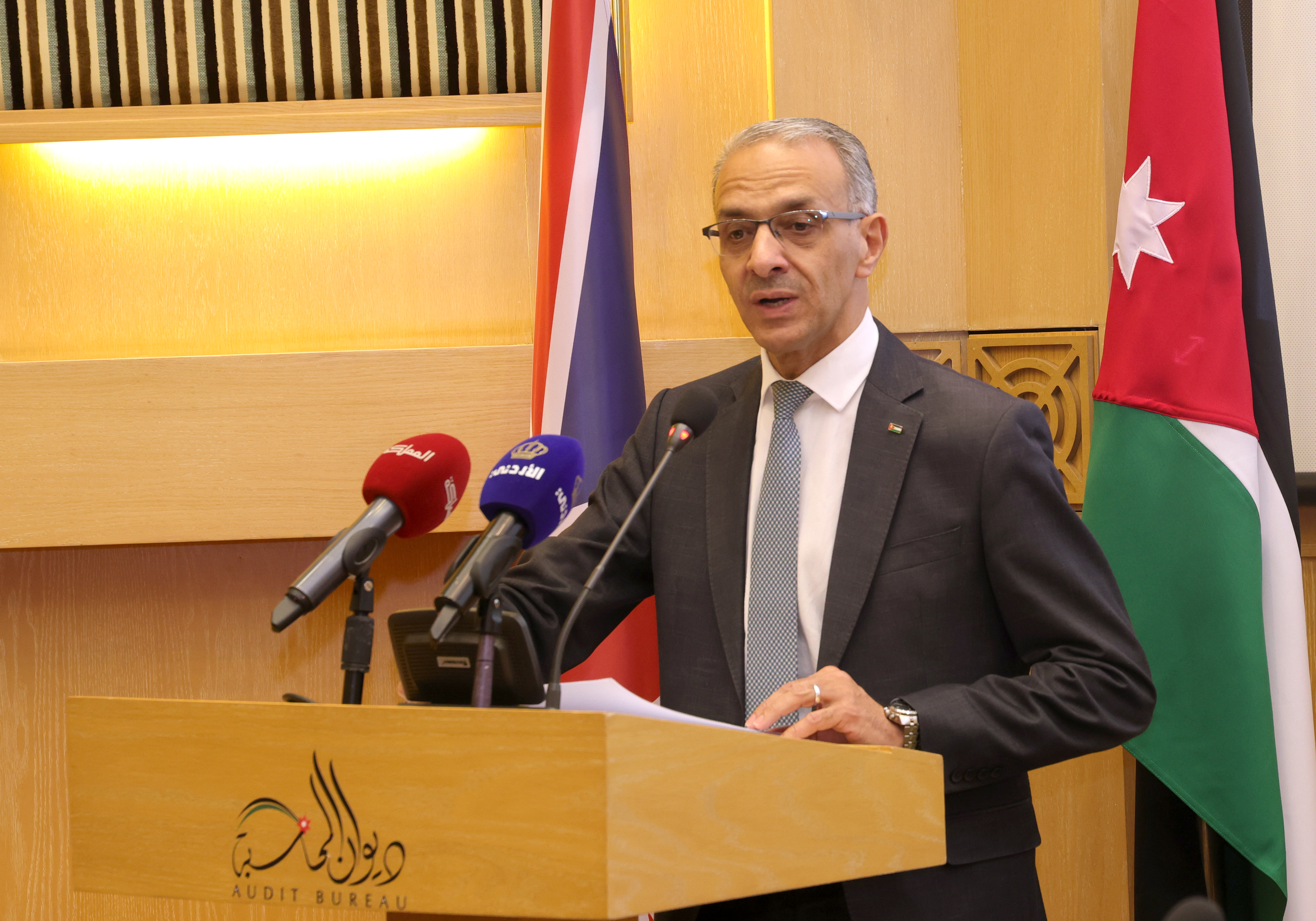  مذكرة بين ديوان المحاسبة ومكتب التدقيق الوطني في بريطانيا 