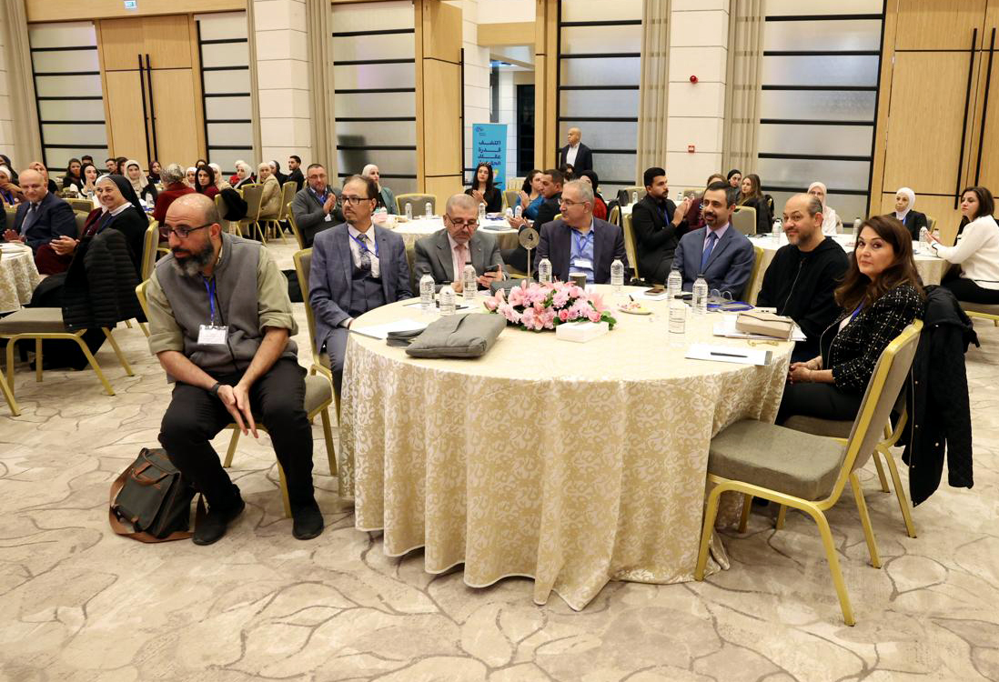 مؤتمر الملتقى الثقافي التربوي الـ33 يؤكد دور المعلم في الإلهام وصناعة الفارق