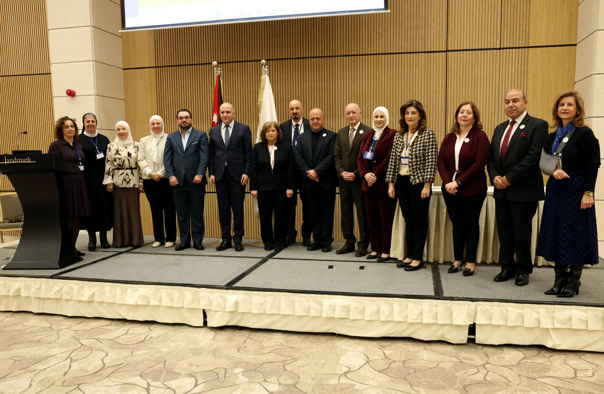 مؤتمر الملتقى الثقافي التربوي الـ33 يؤكد دور المعلم في الإلهام وصناعة الفارق