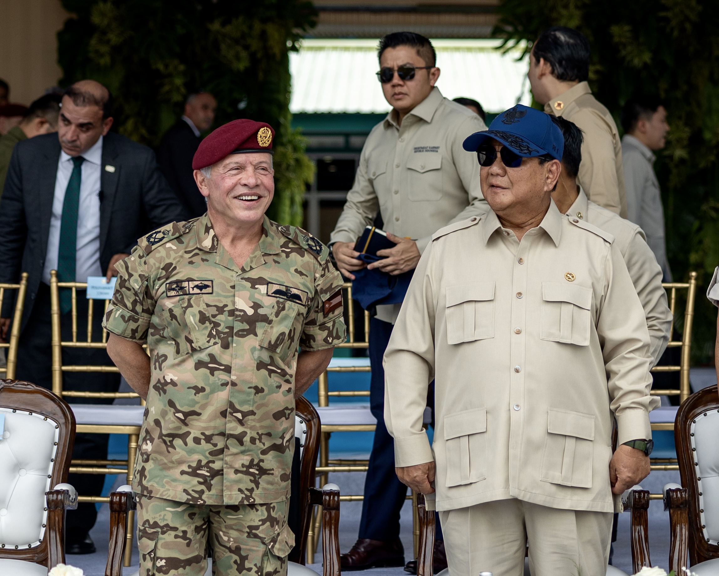 الملك والرئيس الإندونيسي يحضران في جاكرتا مجريات تمرين عسكري مشترك للطائرات المسيرة