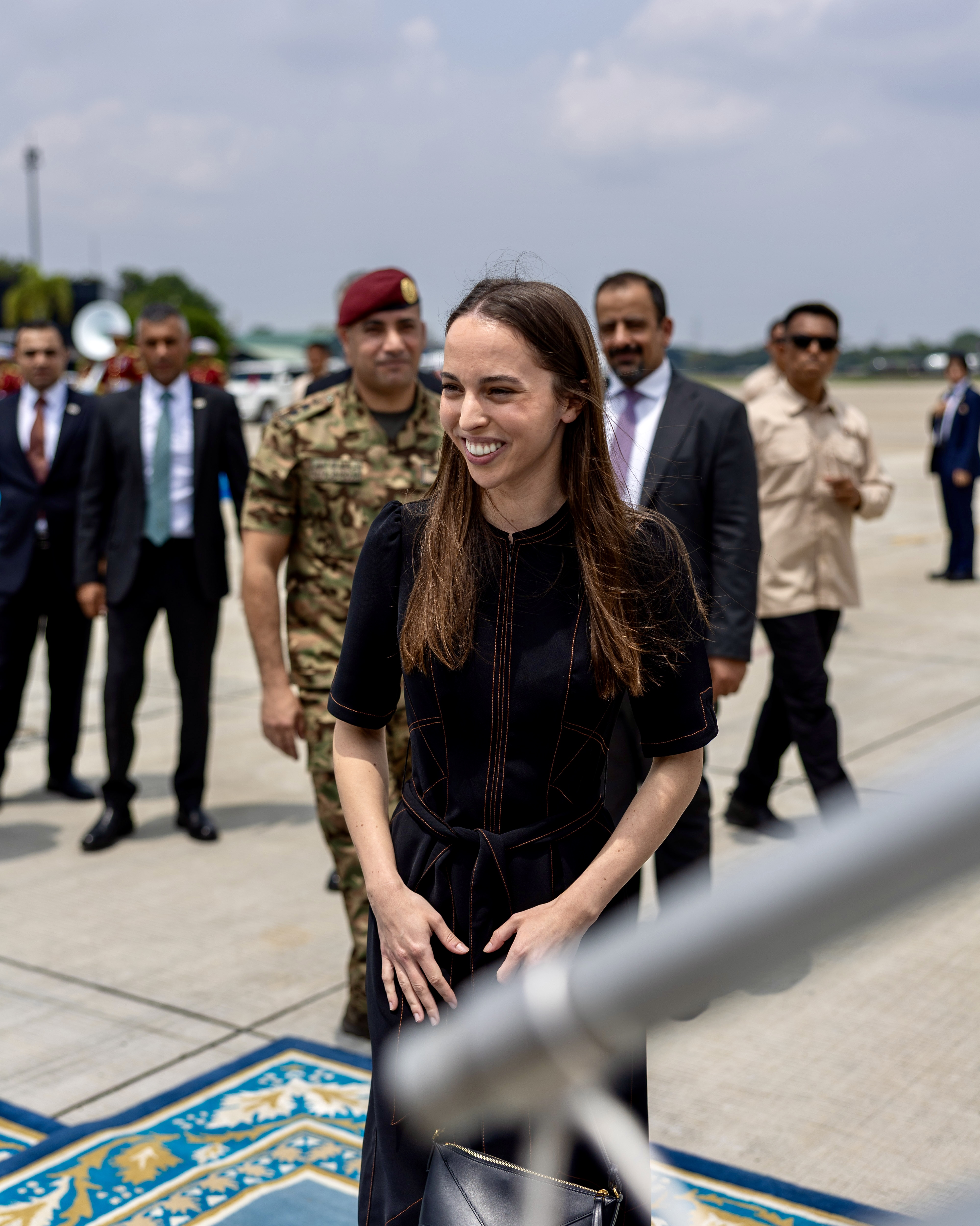 الملك والرئيس الإندونيسي يحضران في جاكرتا مجريات تمرين عسكري مشترك للطائرات المسيرة