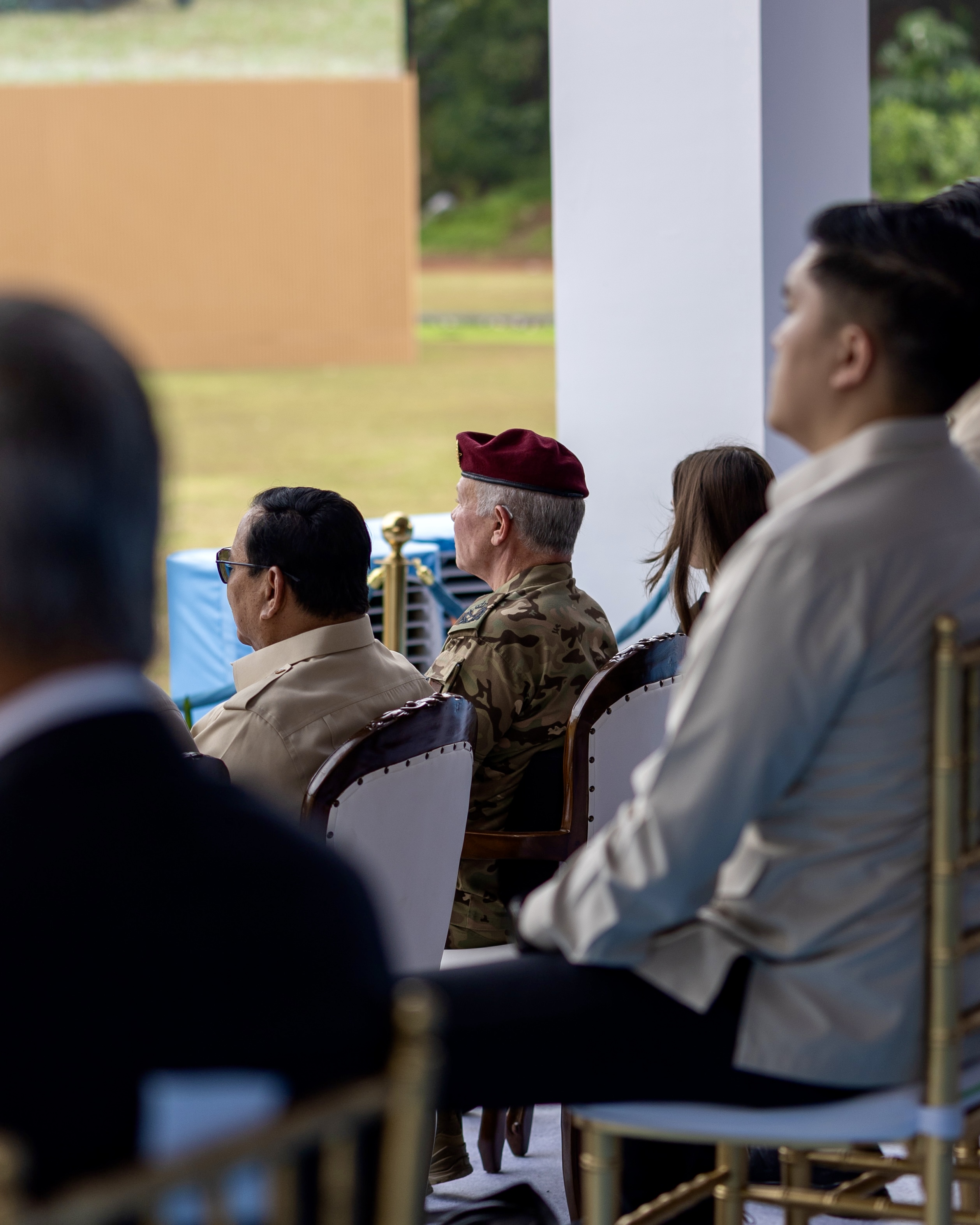 الملك والرئيس الإندونيسي يحضران في جاكرتا مجريات تمرين عسكري مشترك للطائرات المسيرة