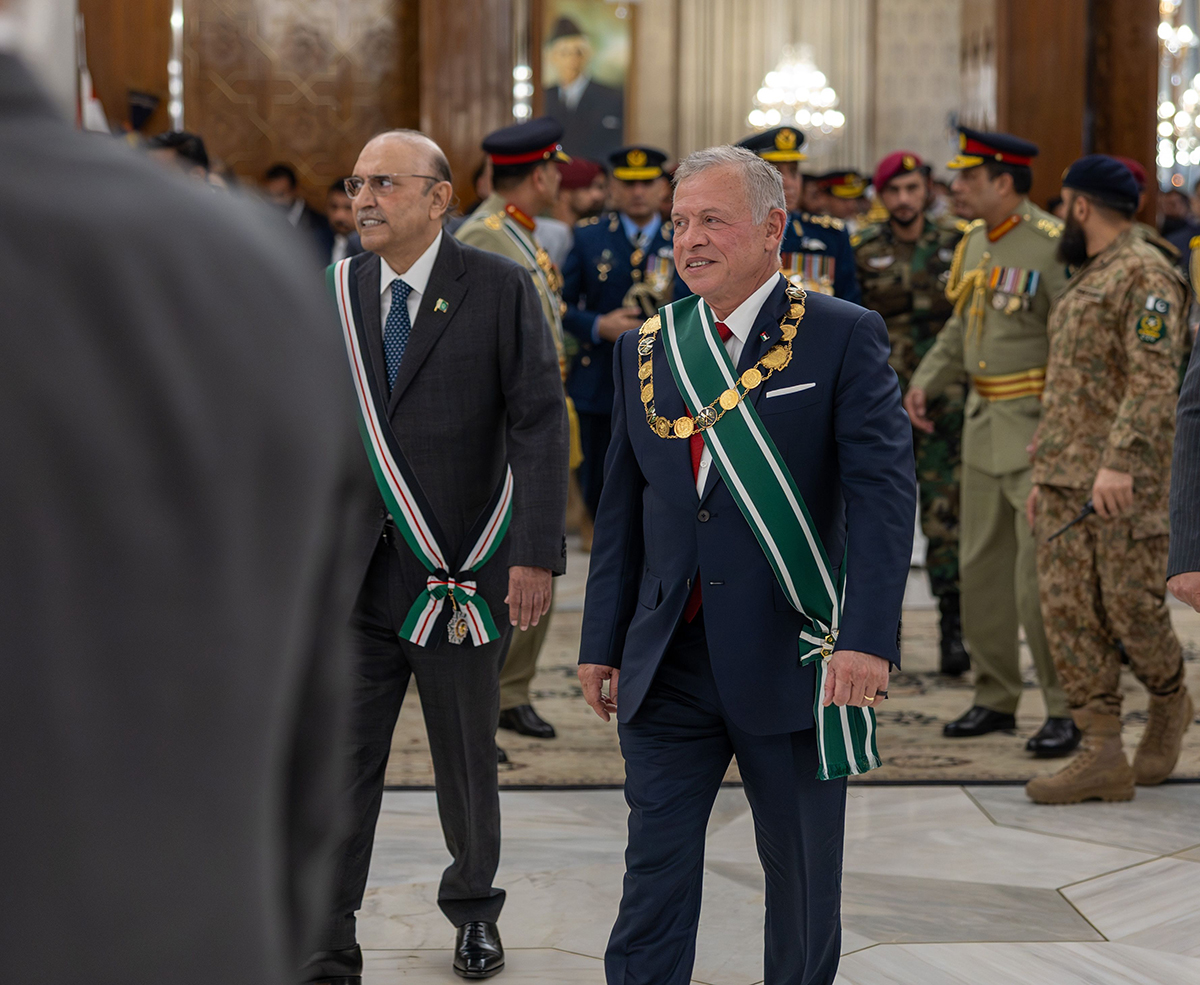 الملك والرئيس الباكستاني يعقدان مباحثات في إسلام آباد