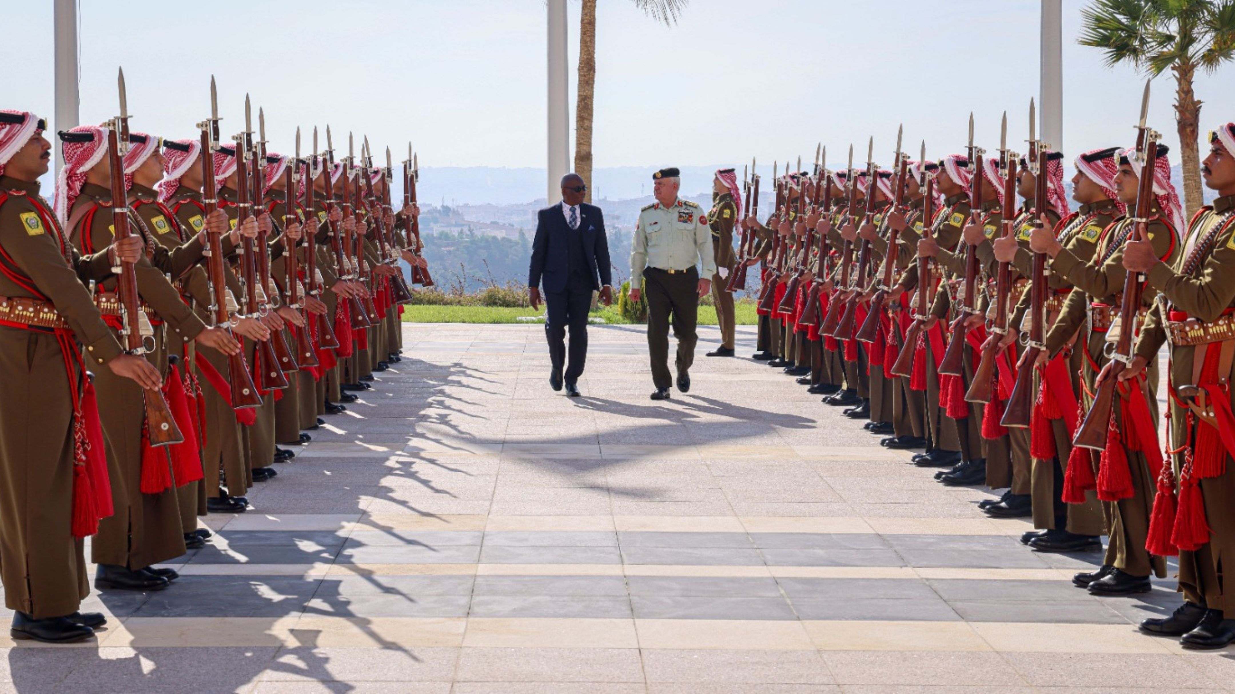 الحنيطي يستقبل نائب وزير الدفاع السيراليوني