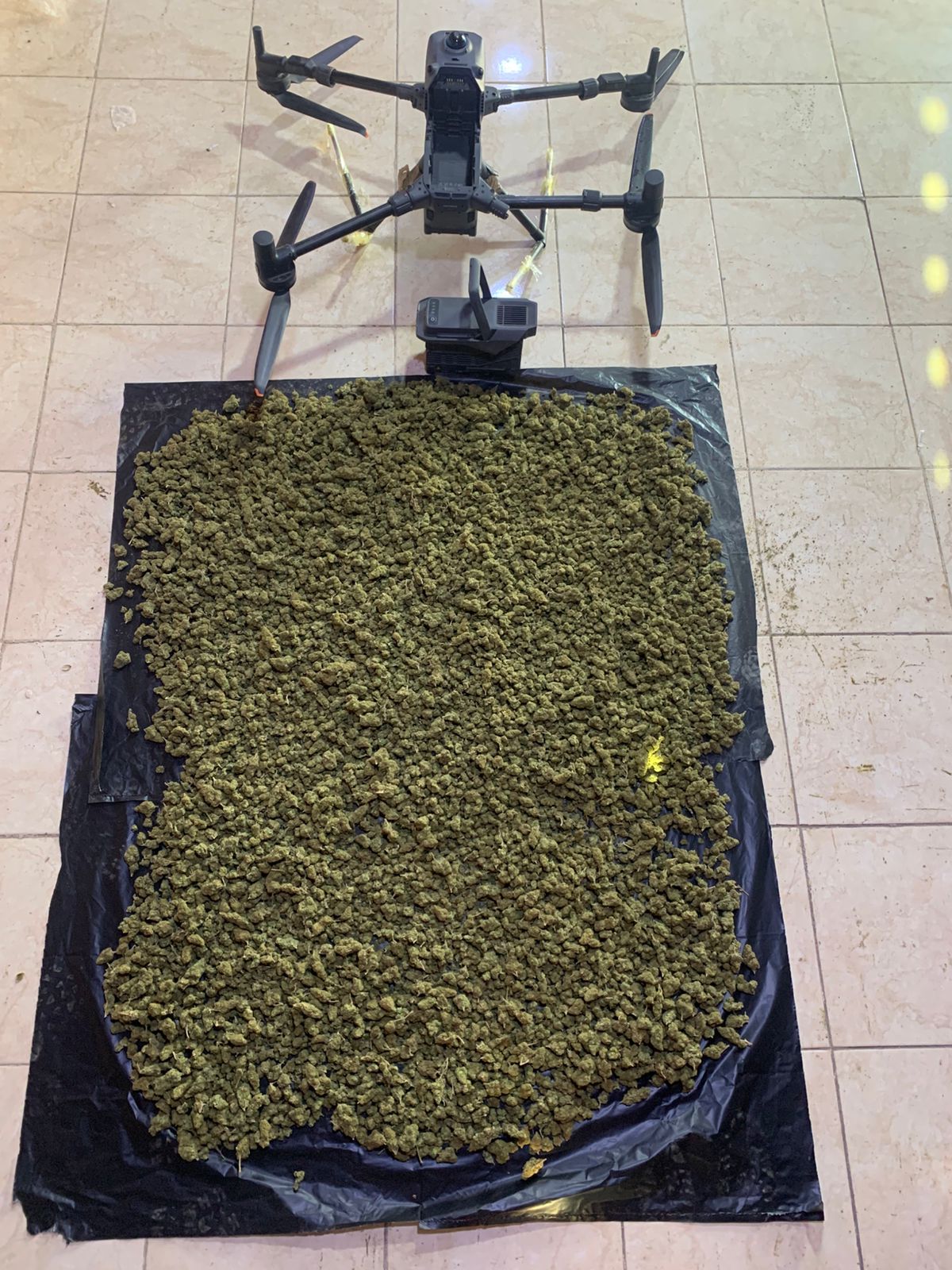 المنطقة العسكرية الجنوبية تحبط محاولة تهريب مواد مخدرة بواسطة مسيرتين