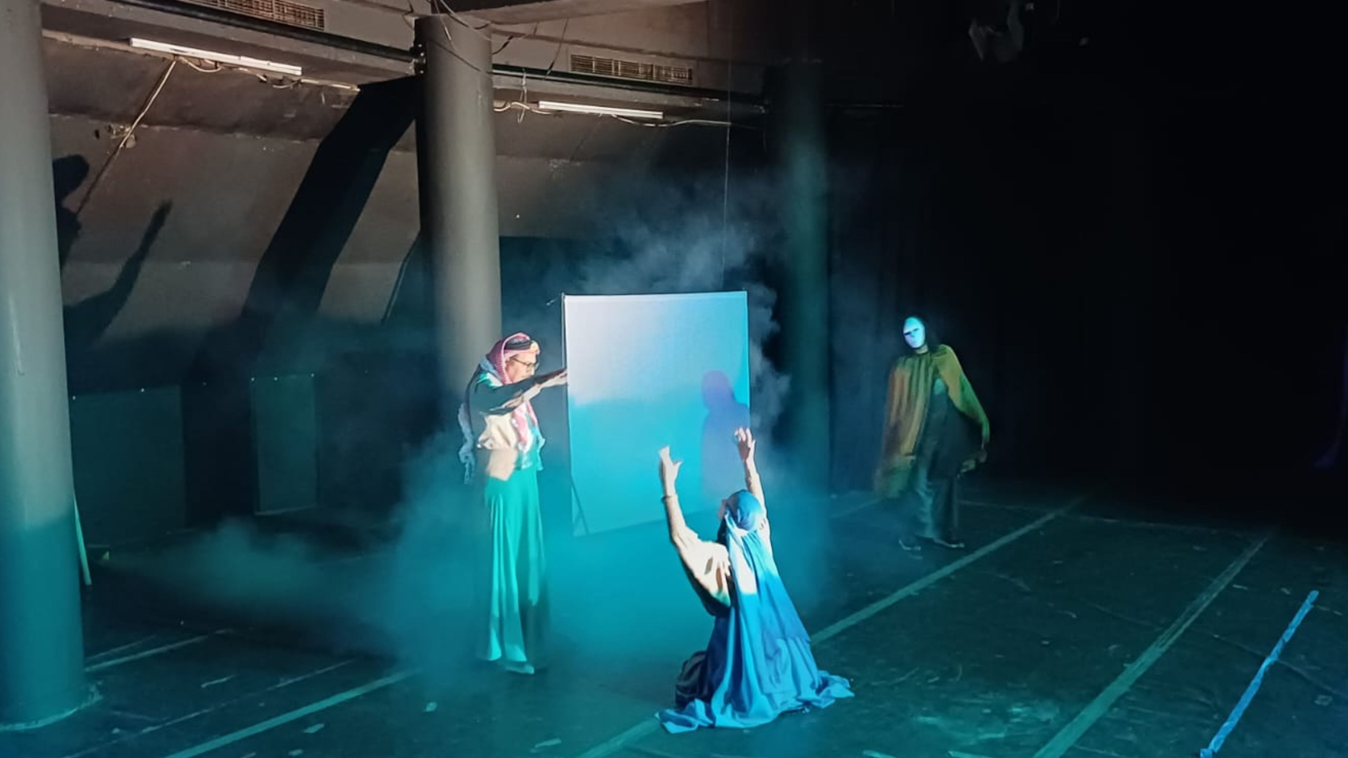 عرض مسرحية النهر لن يفصلني عنك في المركز الثقافي الملكي