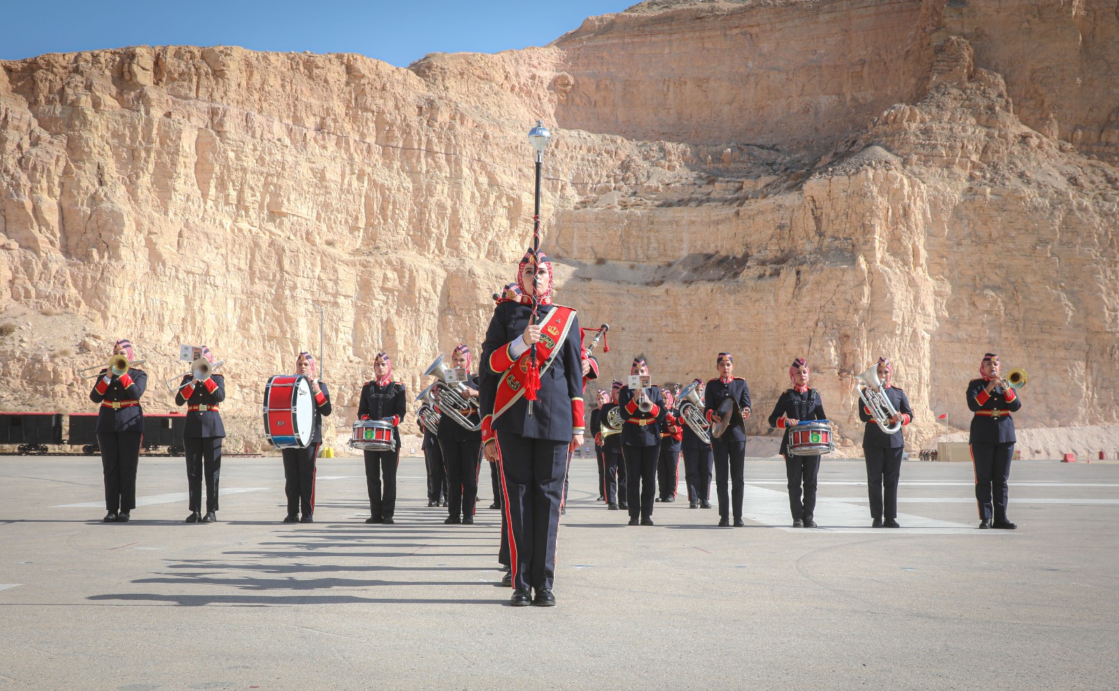 القوات المسلحة تنفذ مسابقة الخنساء 2 للرماية لعدد من منتسباتها