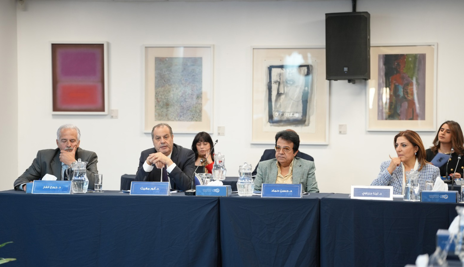 بدء أعمال ندوة فكرية فلسفية في شومان