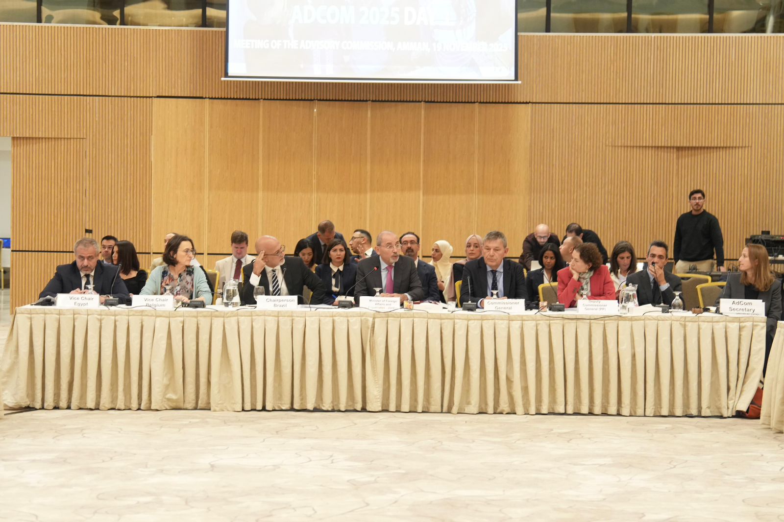 وزير الخارجية يؤكد ضرورة تقديم الدعم السياسي والمالي لوكالة الأونروا