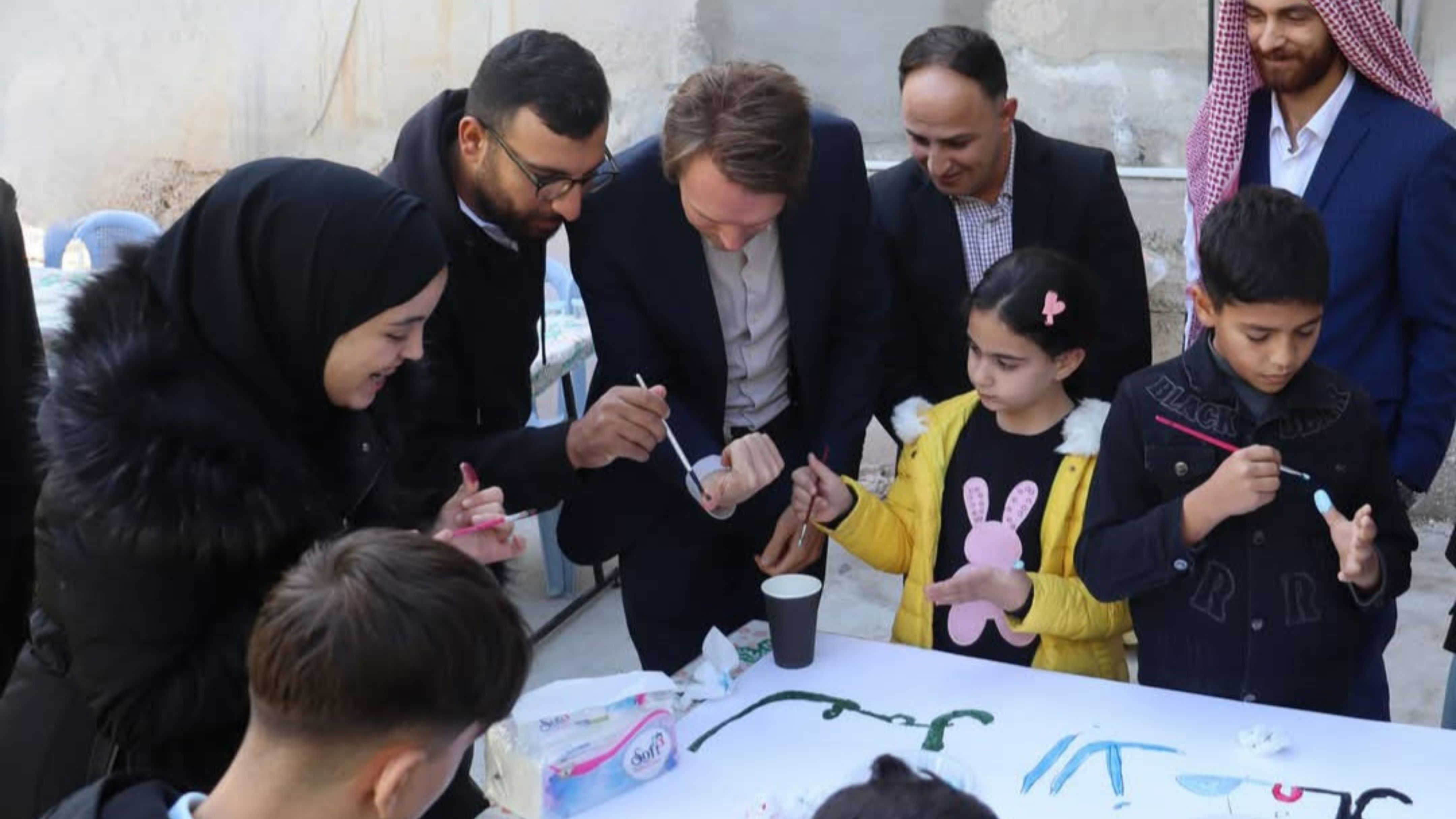 نائب السفير الهولندي يزور مركز اكساب للتنمية المستدامة بإربد 