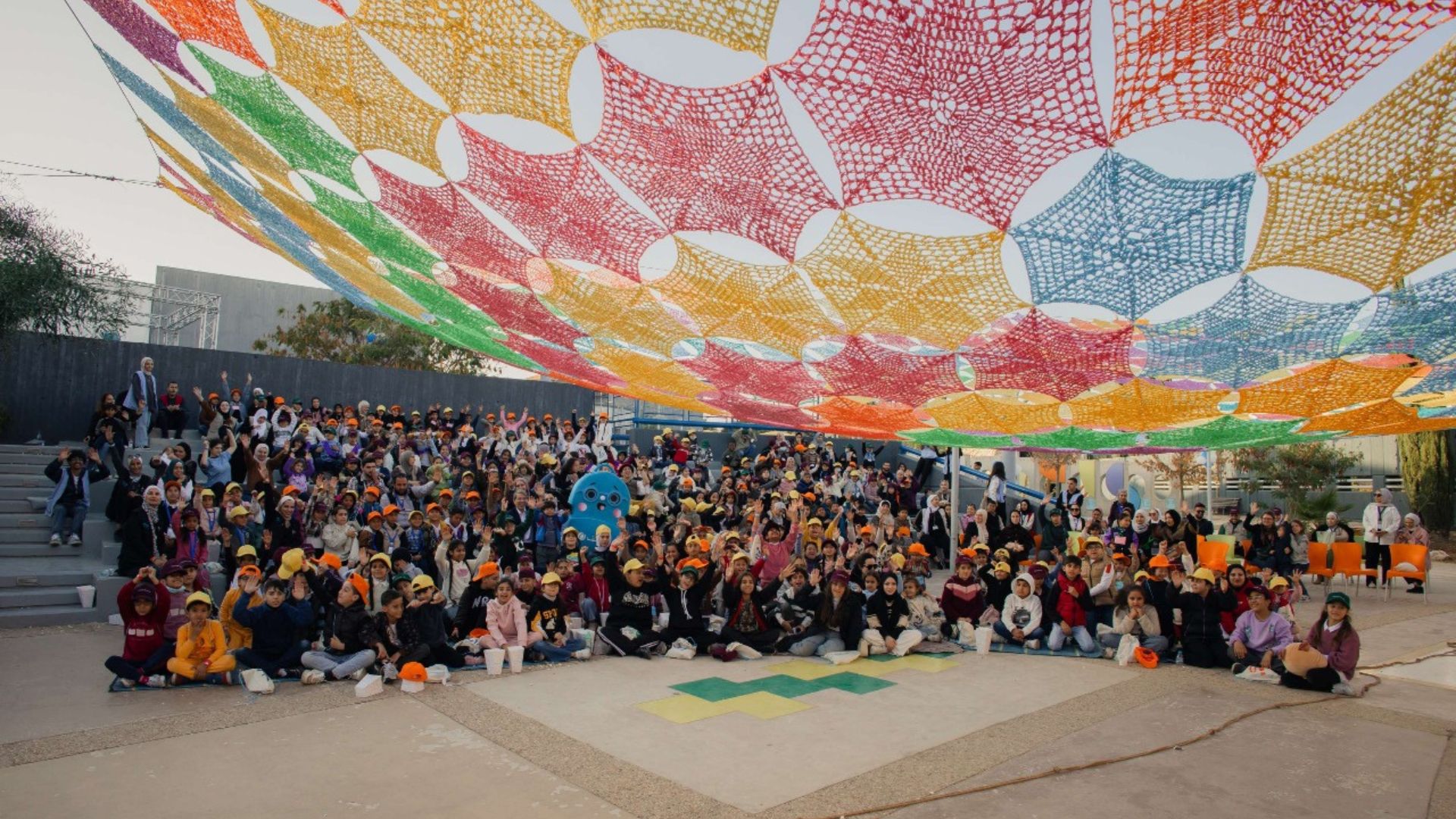 آلاف الأطفال الأردنيين يحتفلون باليوم العالمي للطفل