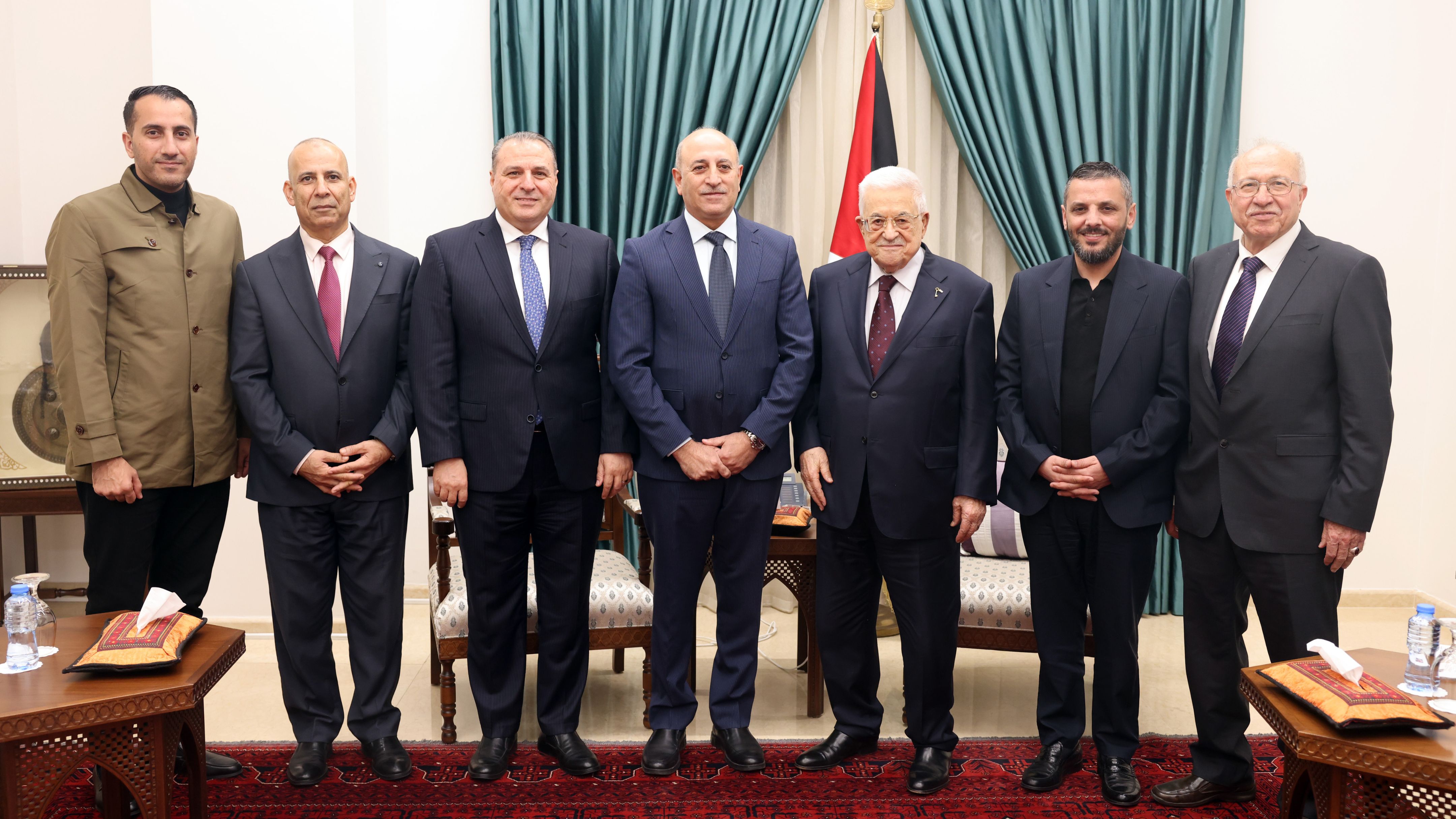 الرئيس الفلسطيني يستقبل أمين عام الهيئة الخيرية الأردنية الهاشمية بمدينة رام الله