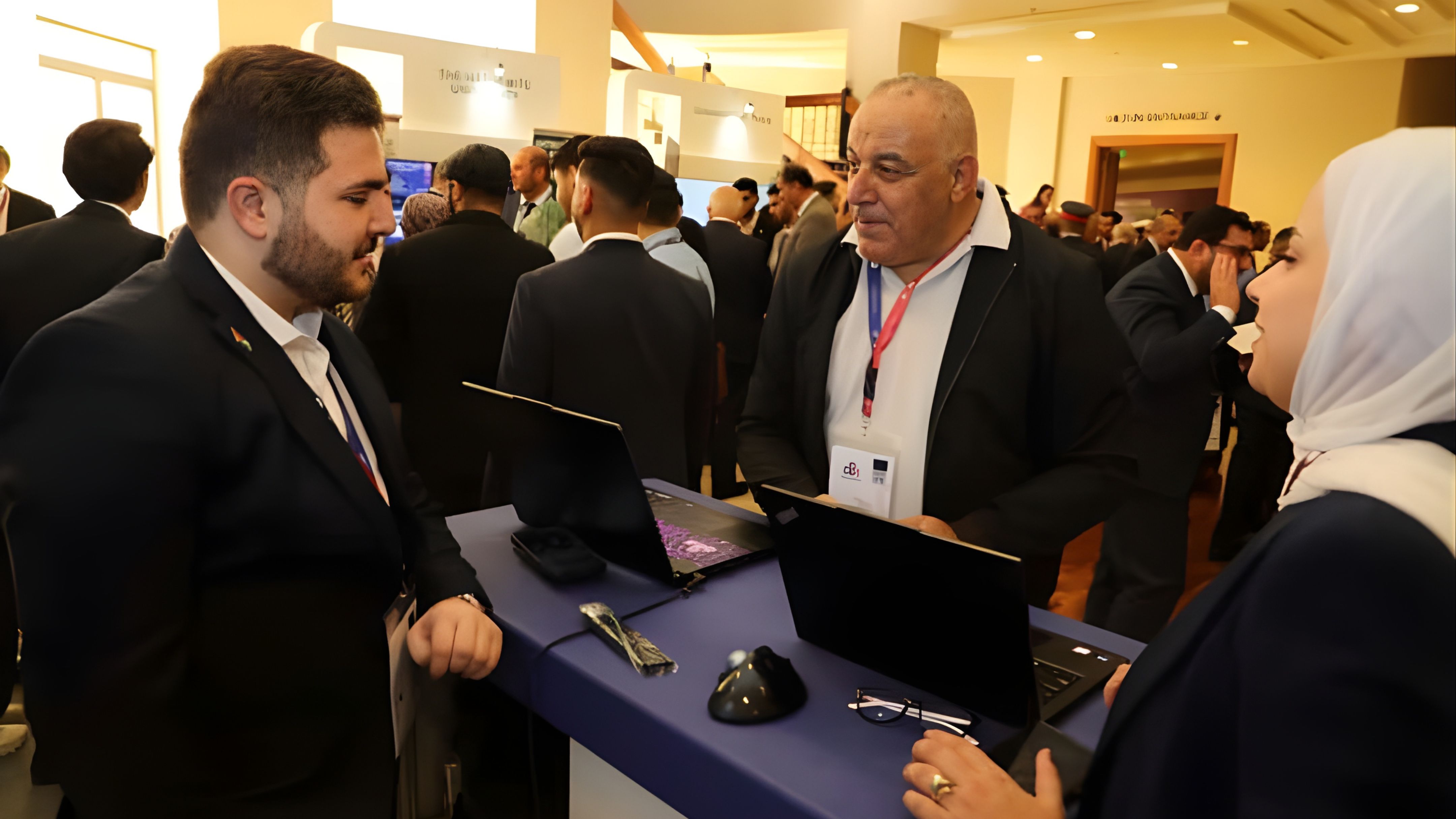 طلبة أردنيون يعرضون مشاريع مبتكرة في مؤتمر الأمن السيبراني C8