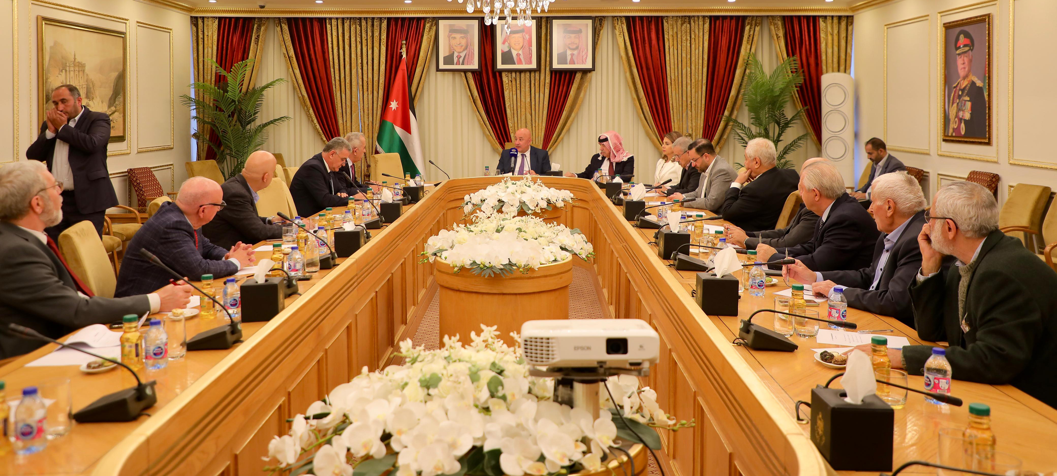 مالية الأعيان تبحث استراتيجية وزارة الثقافة