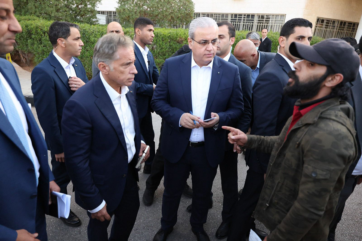 رئيس الوزراء يتابع سير العمل في مواقع زارها سابقا ويتفقد مواقع جديدة في ألوية الرّصيفة والهاشمية والقصبة بالزرقاء