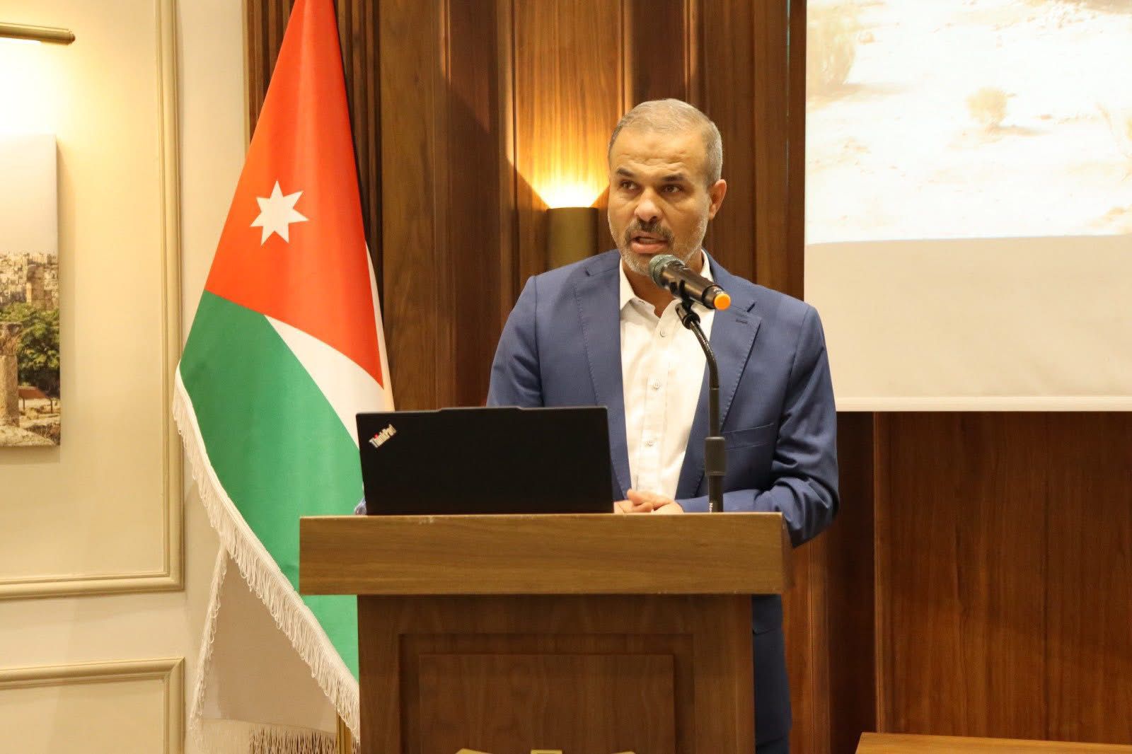 الآثار العامة تعقد ورشة عمل لحماية قُصير عمرة من آثار التغير المناخي