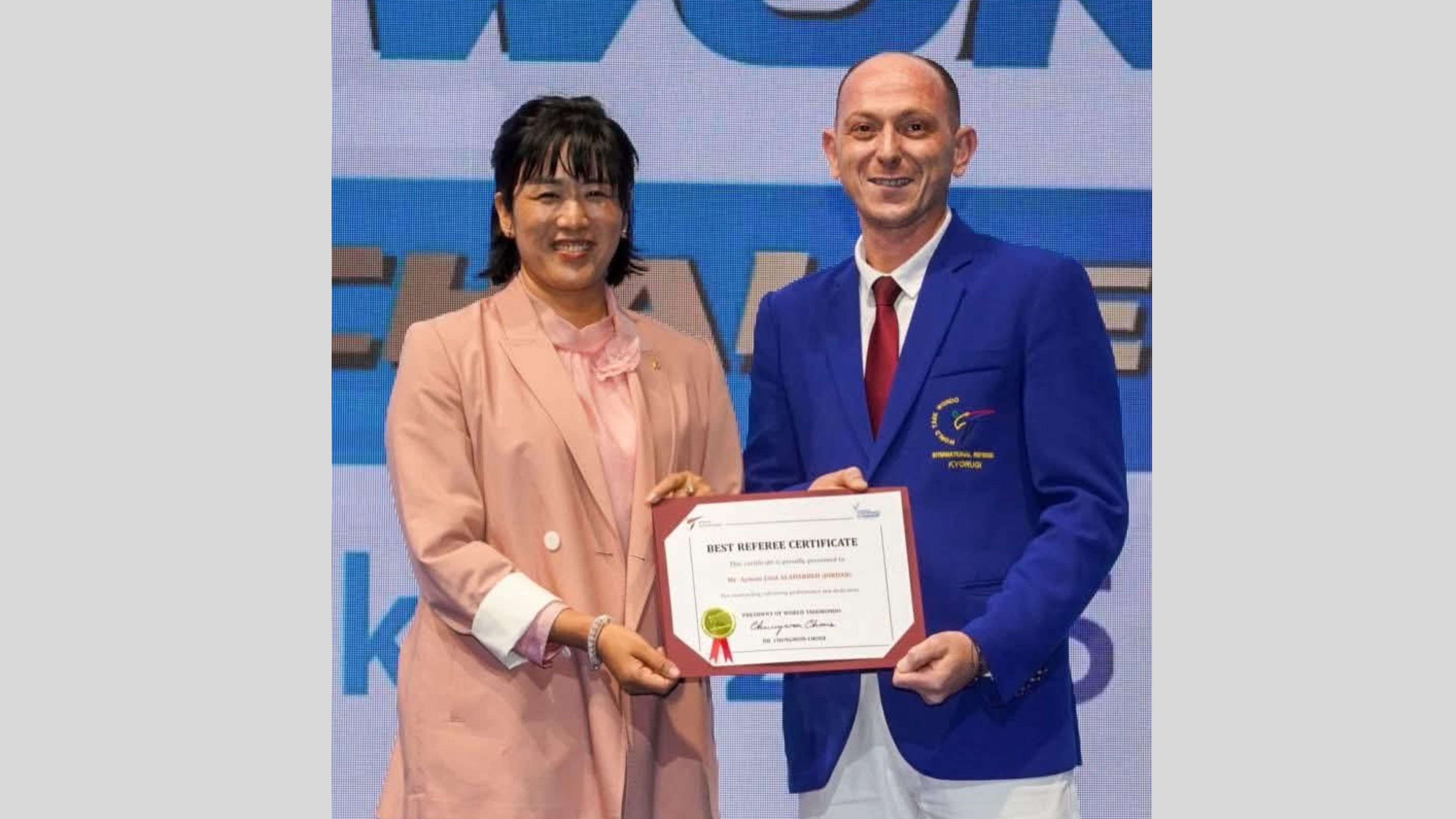 العداربة يفوز بجائزة أفضل حكم ببطولة التحدي العالمي للتايكواندو 