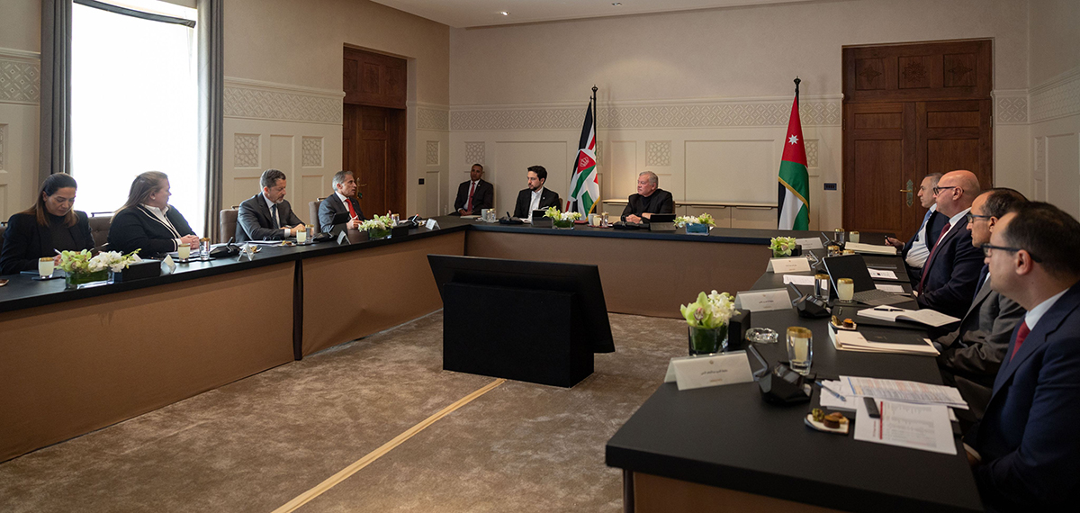  الملك يتابع سير العمل في البرنامج التنفيذي لرؤية التحديث الاقتصادي خلال الربع الثالث من العام الحالي