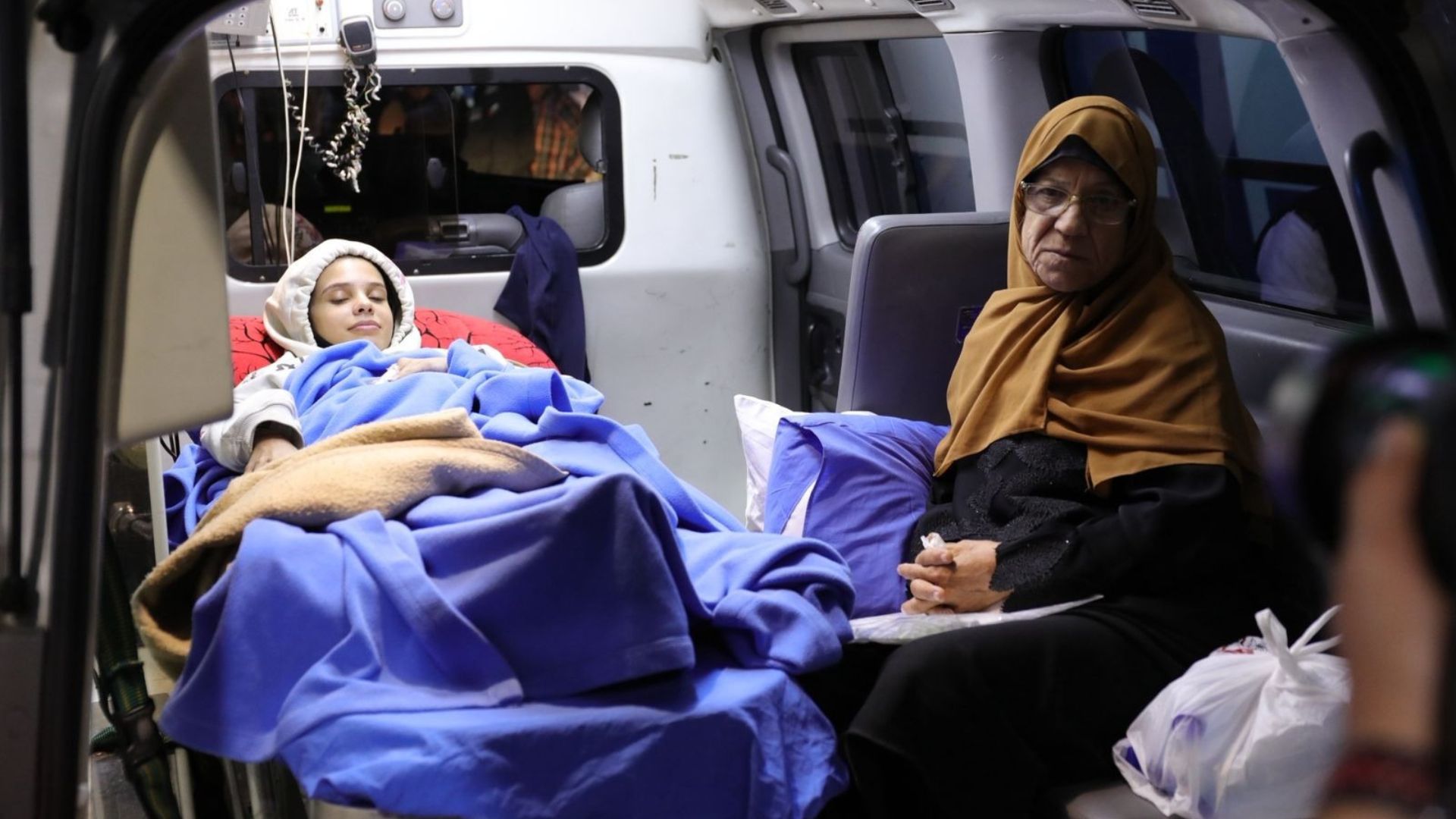 القوات المسلحة تُجلي الدفعة الـ17 من أطفال غزة المرضى للعلاج في المملكة