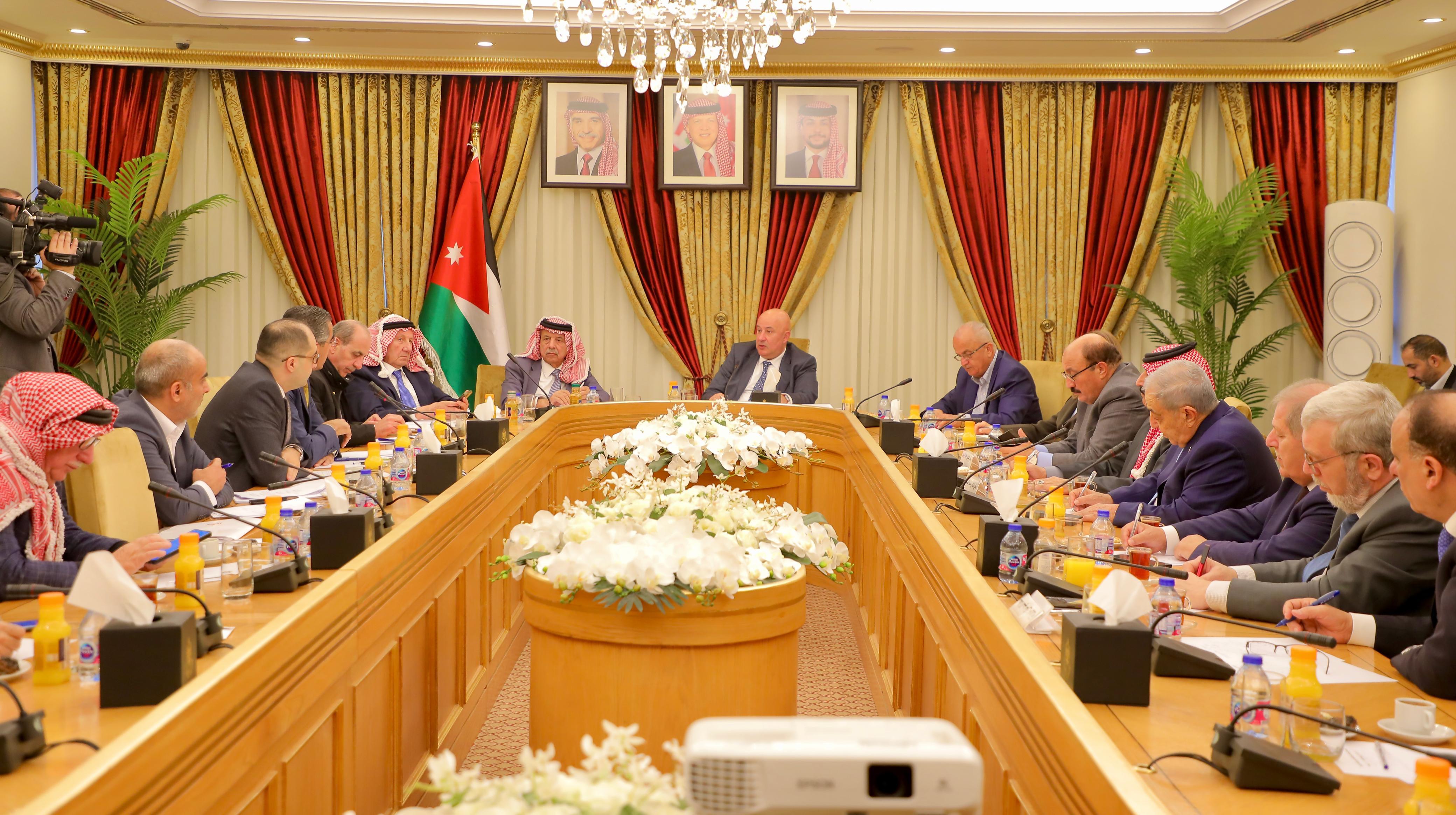 مالية الأعيان تبحث استراتيجيات وزارتي الإدارة المحلية والأشغال العامة 