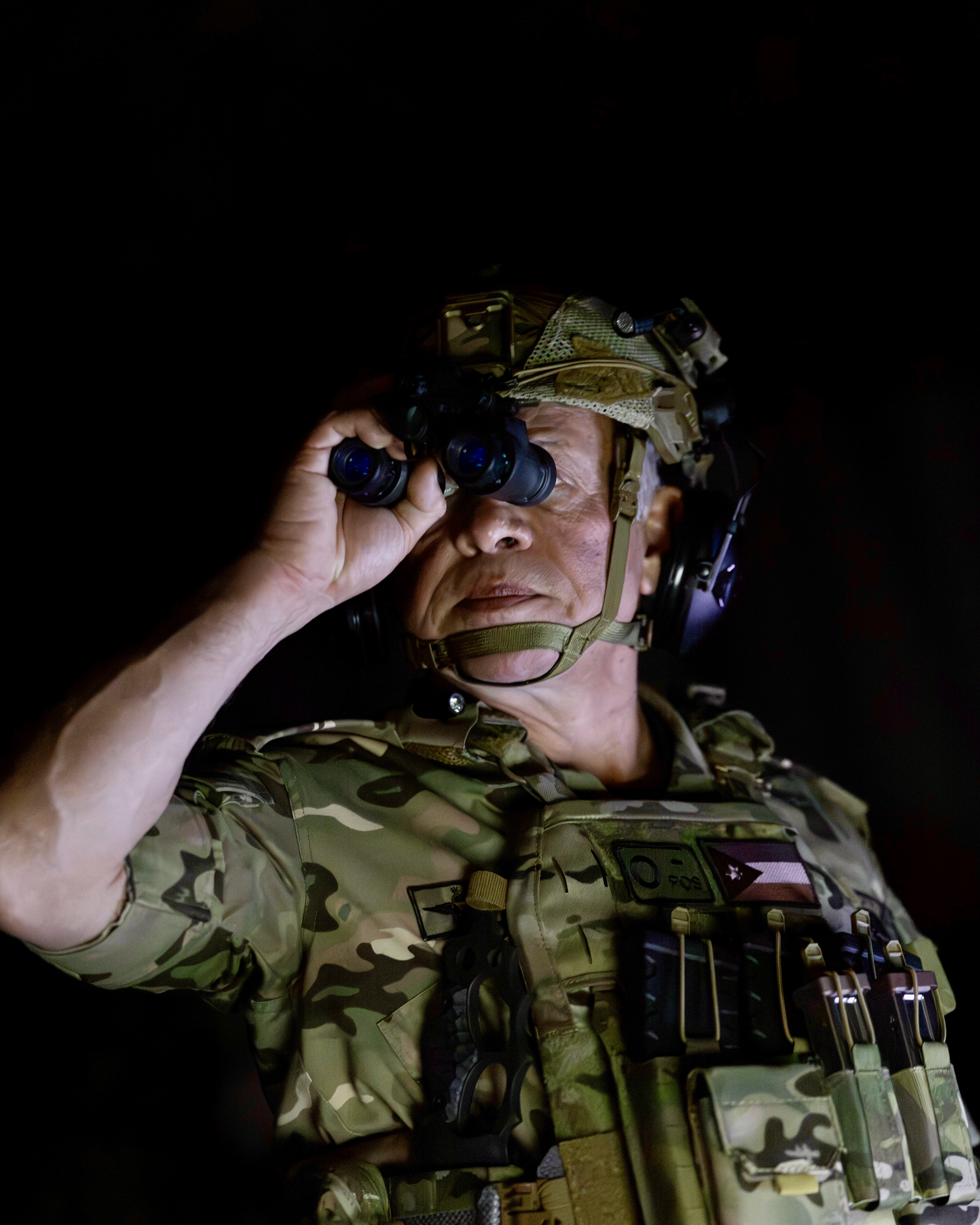  الملك يتابع تمرين أسود الهواشم بمشاركة ولي العهد