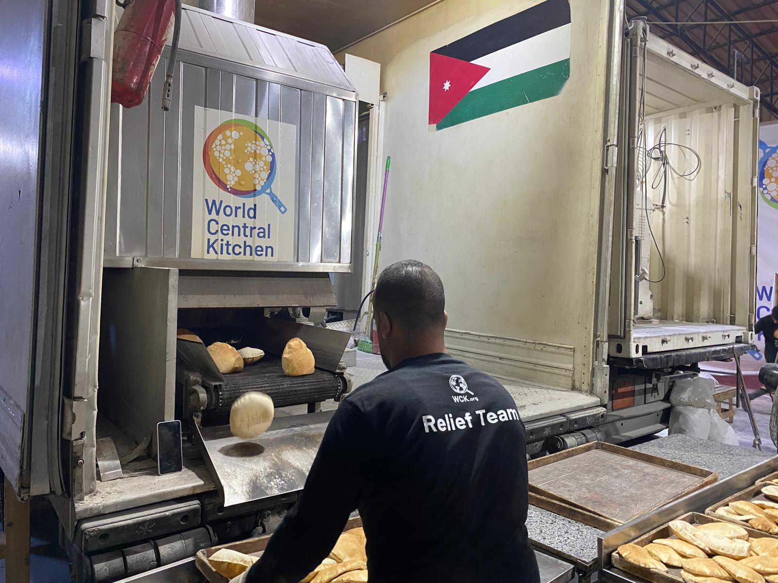 المخبز الأردني المتنقل في غزة ينتج حوالي 11 مليون رغيف خبز منذ بداية العام