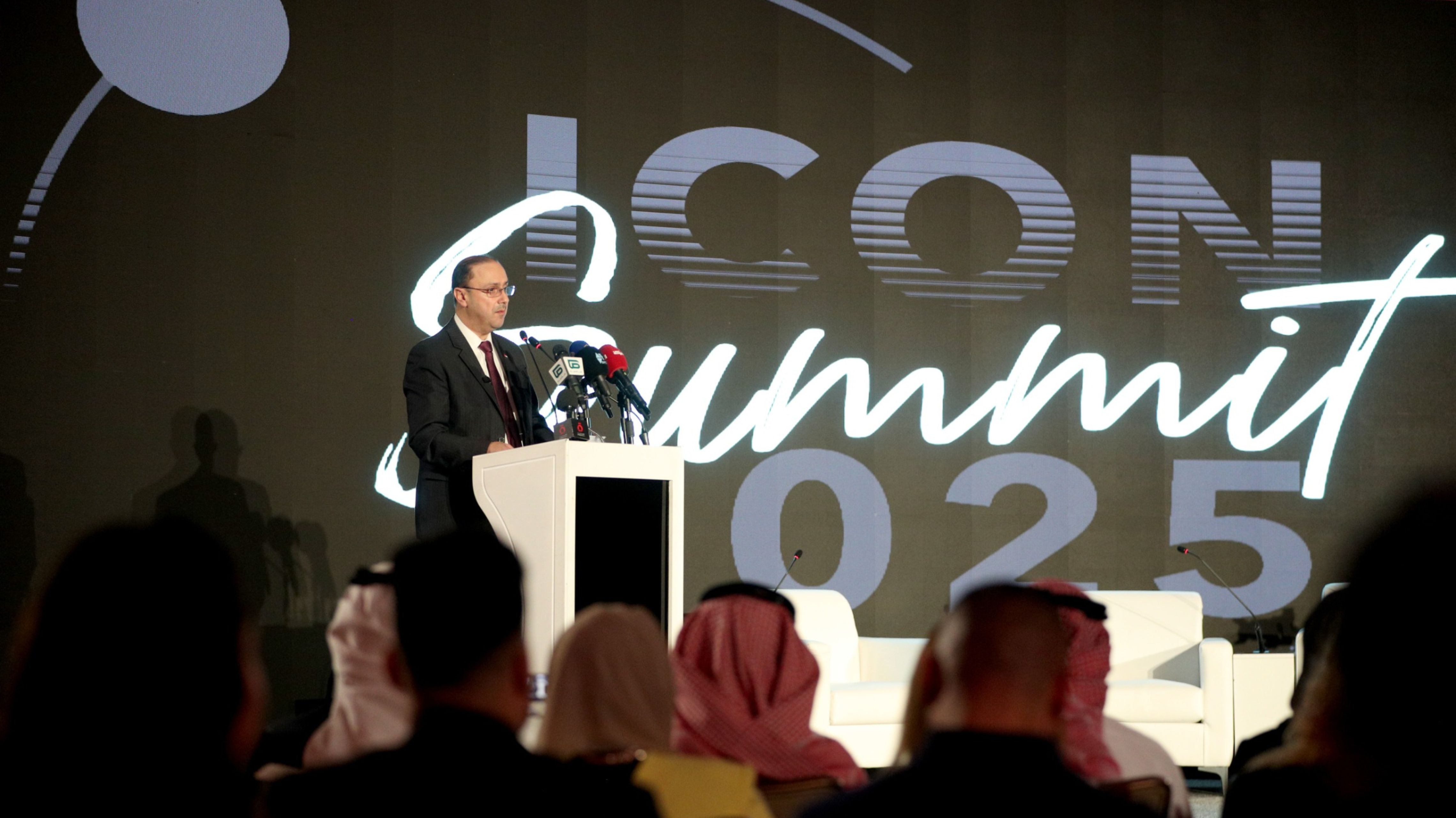 مندوبا عن الأمير علي.. المومني يرعى إطلاق المنتدى العالمي للتواصل الاجتماعي