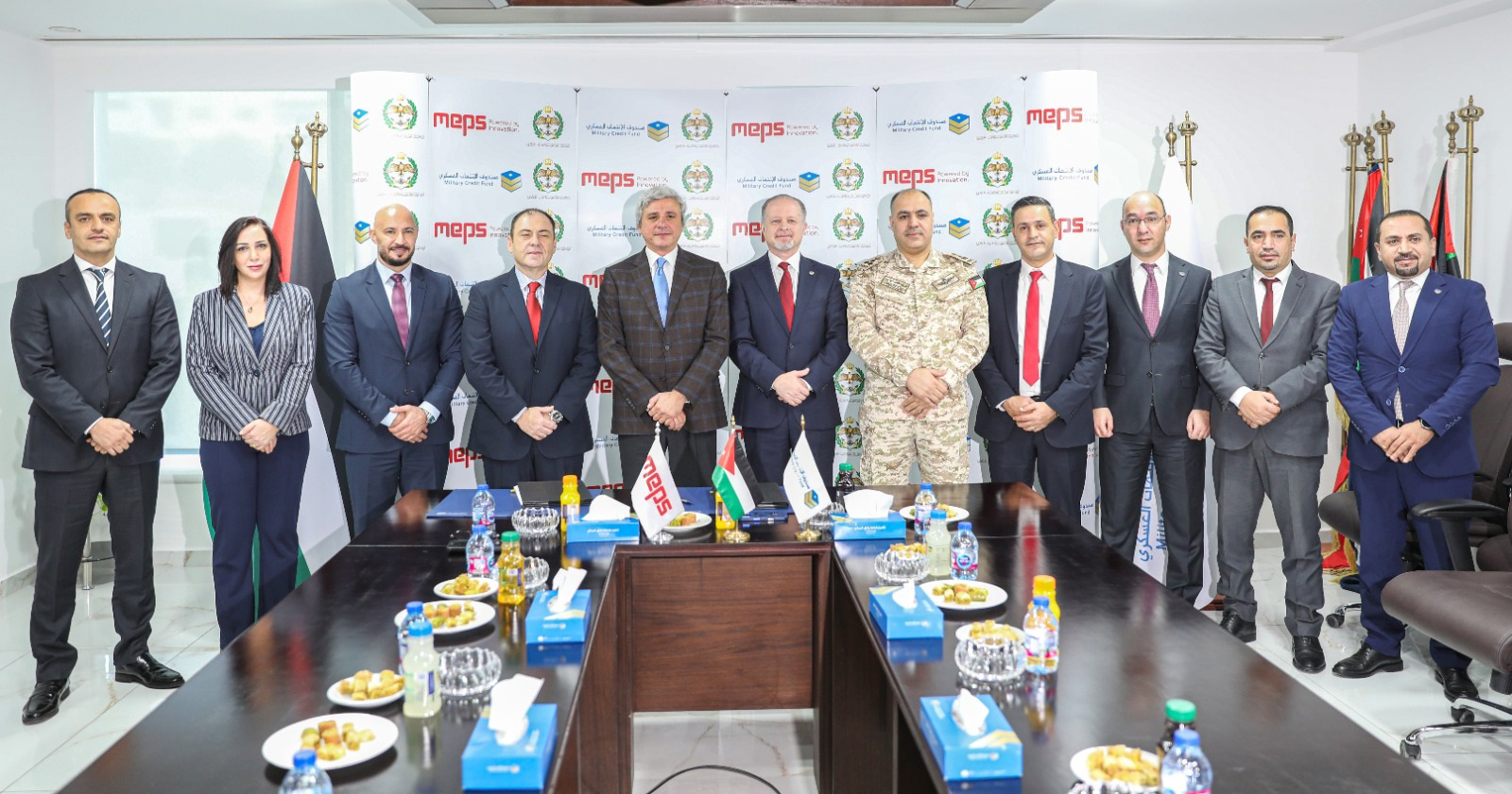 اتفاقية لإصدار بطاقات مدفوعة مسبقاً للمكلفين بخدمة العلم