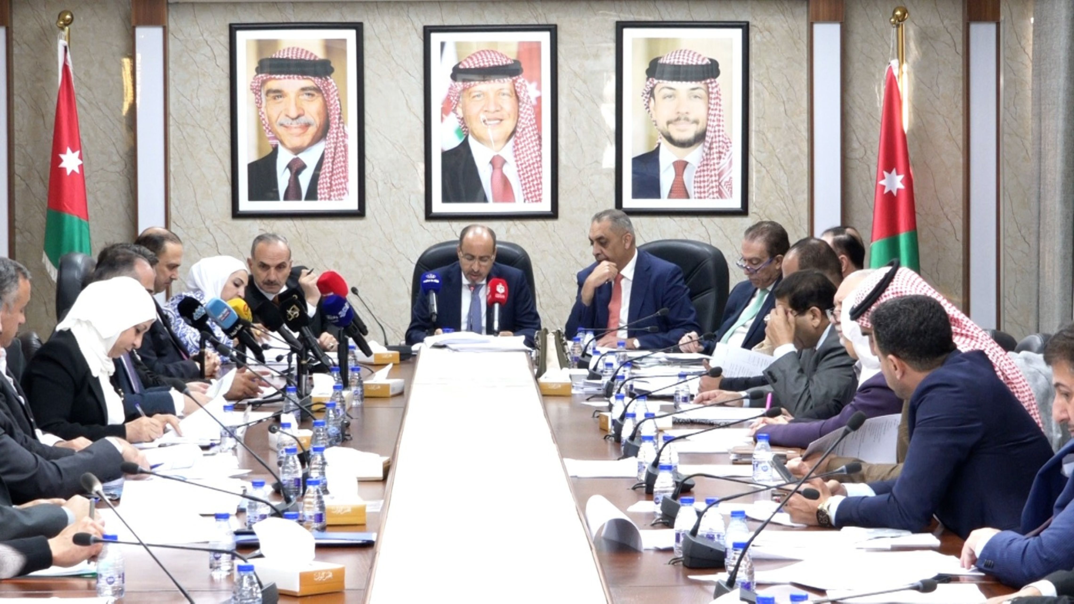 المالية النيابية تناقش موازنة وزارة الاتصال الحكومي والدوائر التابعة لها لعام 2026