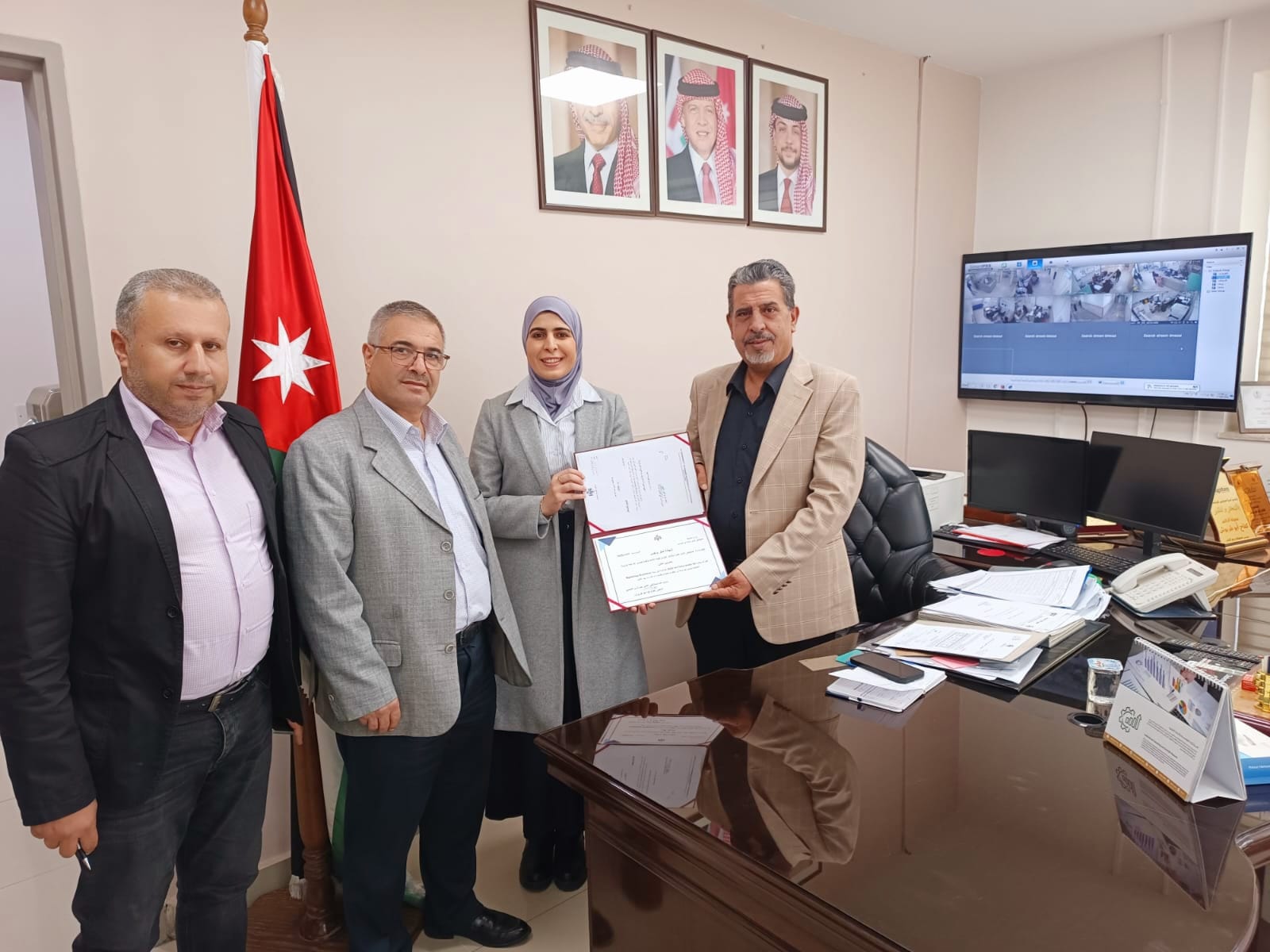 مستشفى الأمير حمزة يحتفي بفوز إحدى كوادره بجائزة دولية في مجال الأشعة