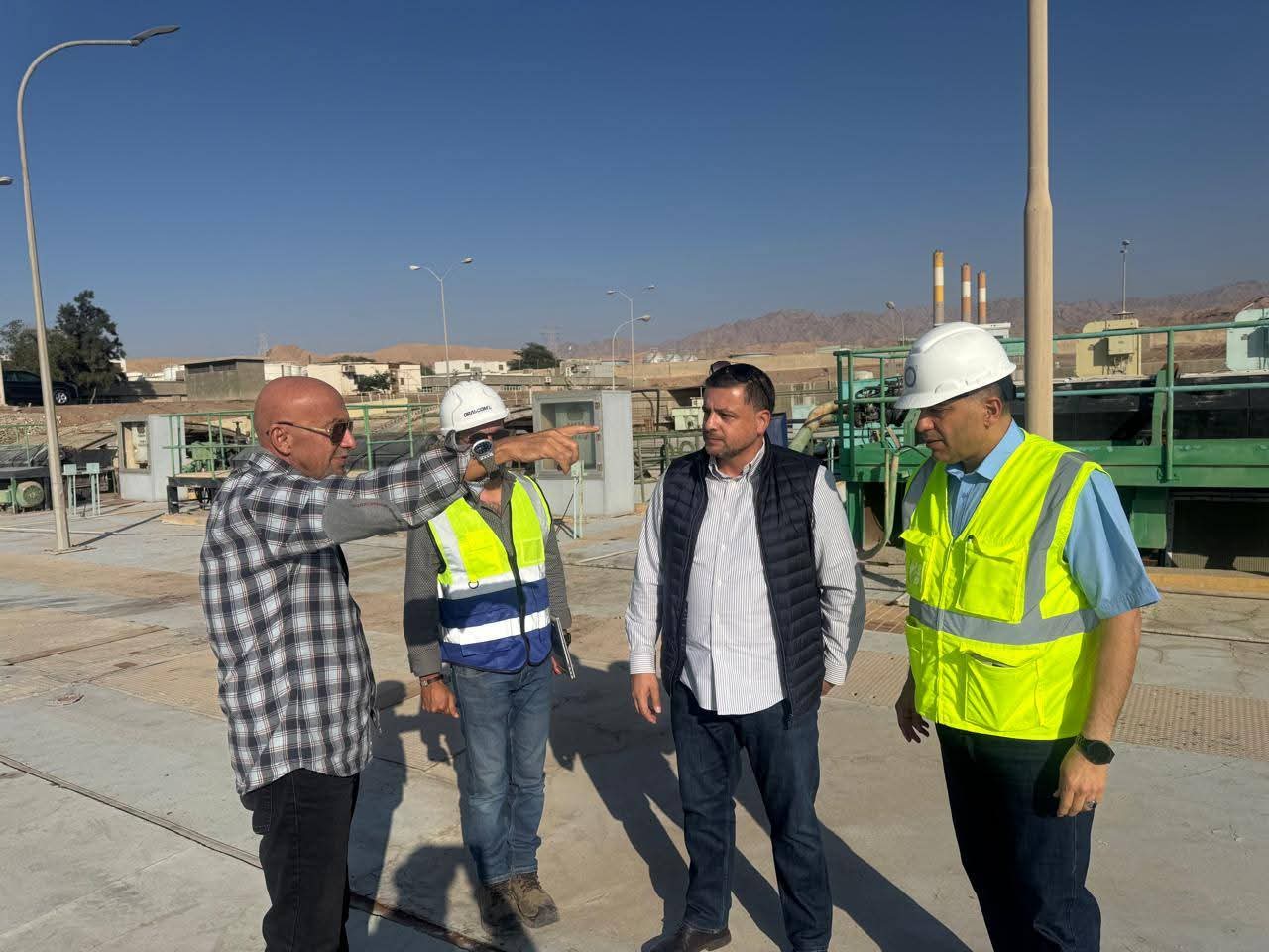 وزير المياه يطلع على مأخذ مشروع الناقل الوطني الجديد