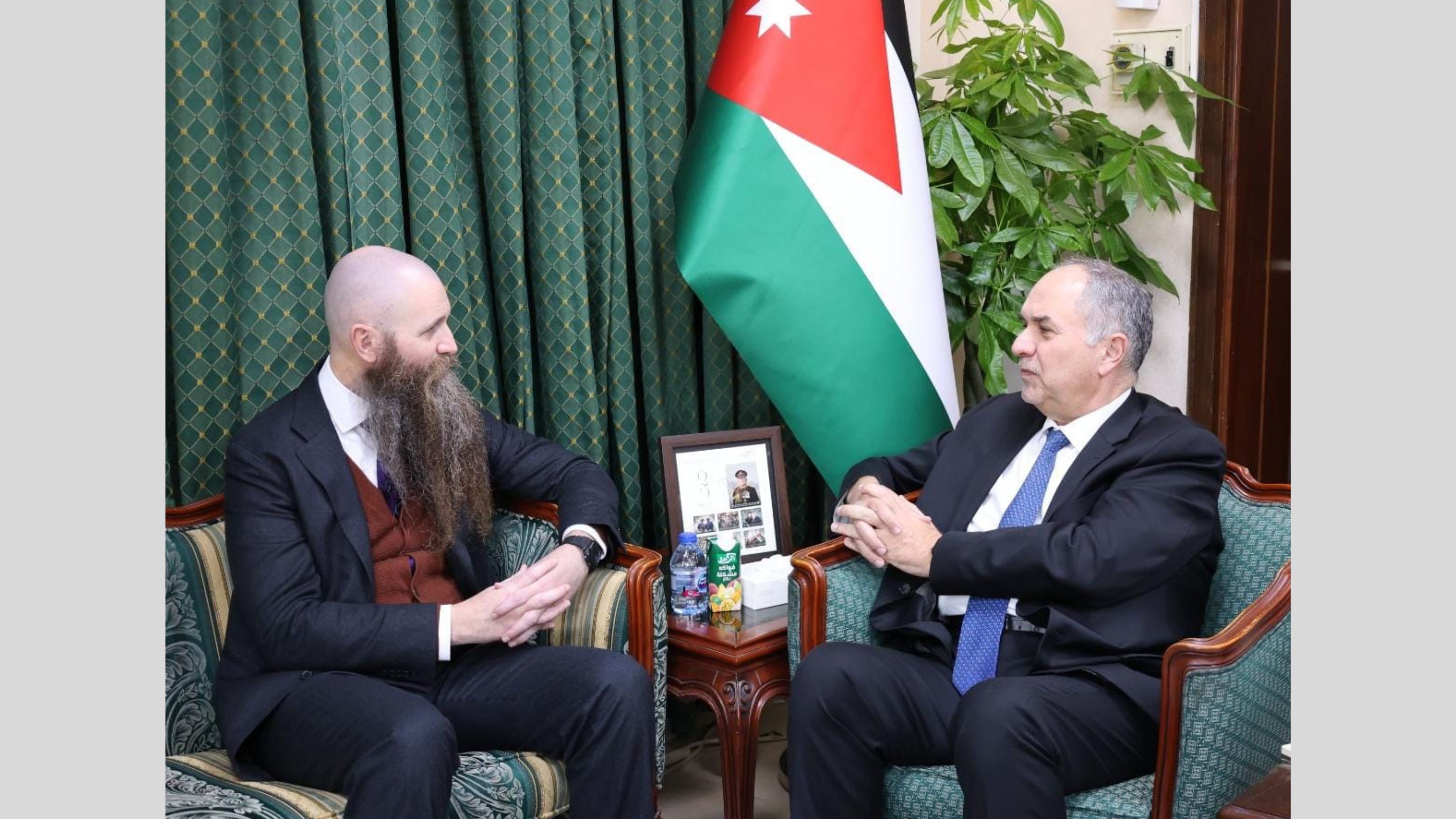 وزير العدل يبحث والسفير الأميركي تعزيز التعاون المشترك