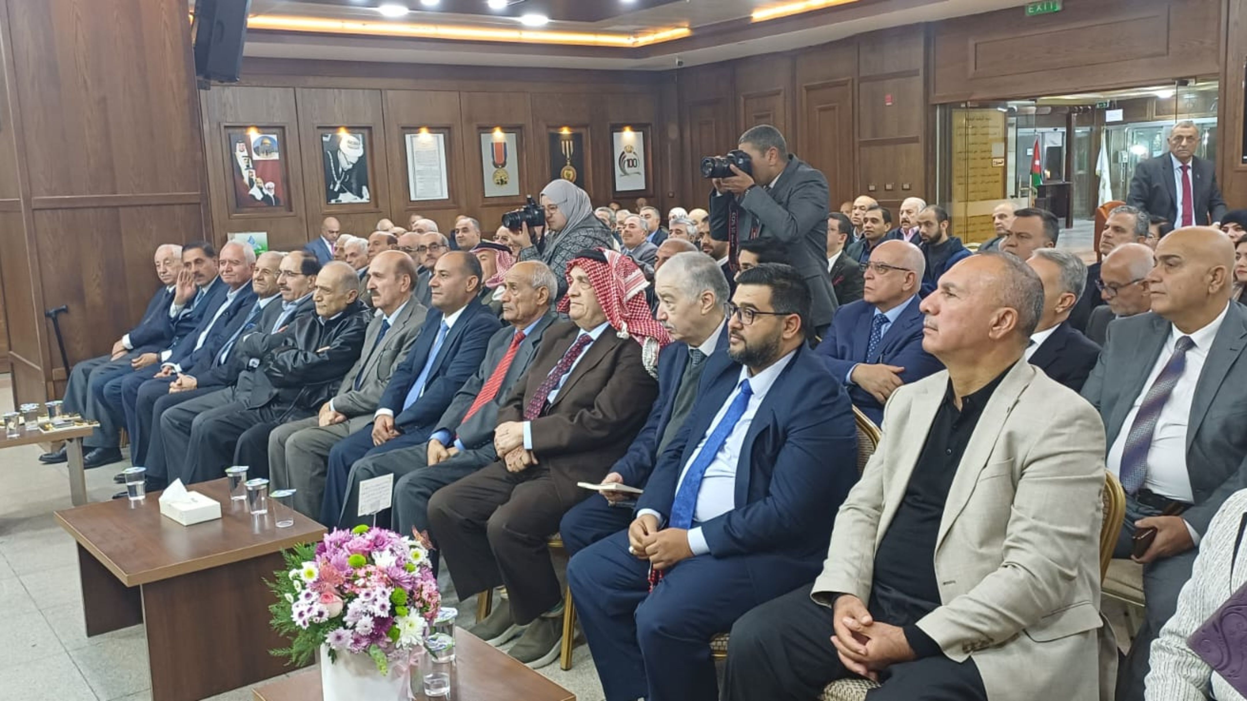 إشهار كتاب ضِرام العُرفُج بالمكتبة الوطنية بحضور نخبة من الأكاديميين 