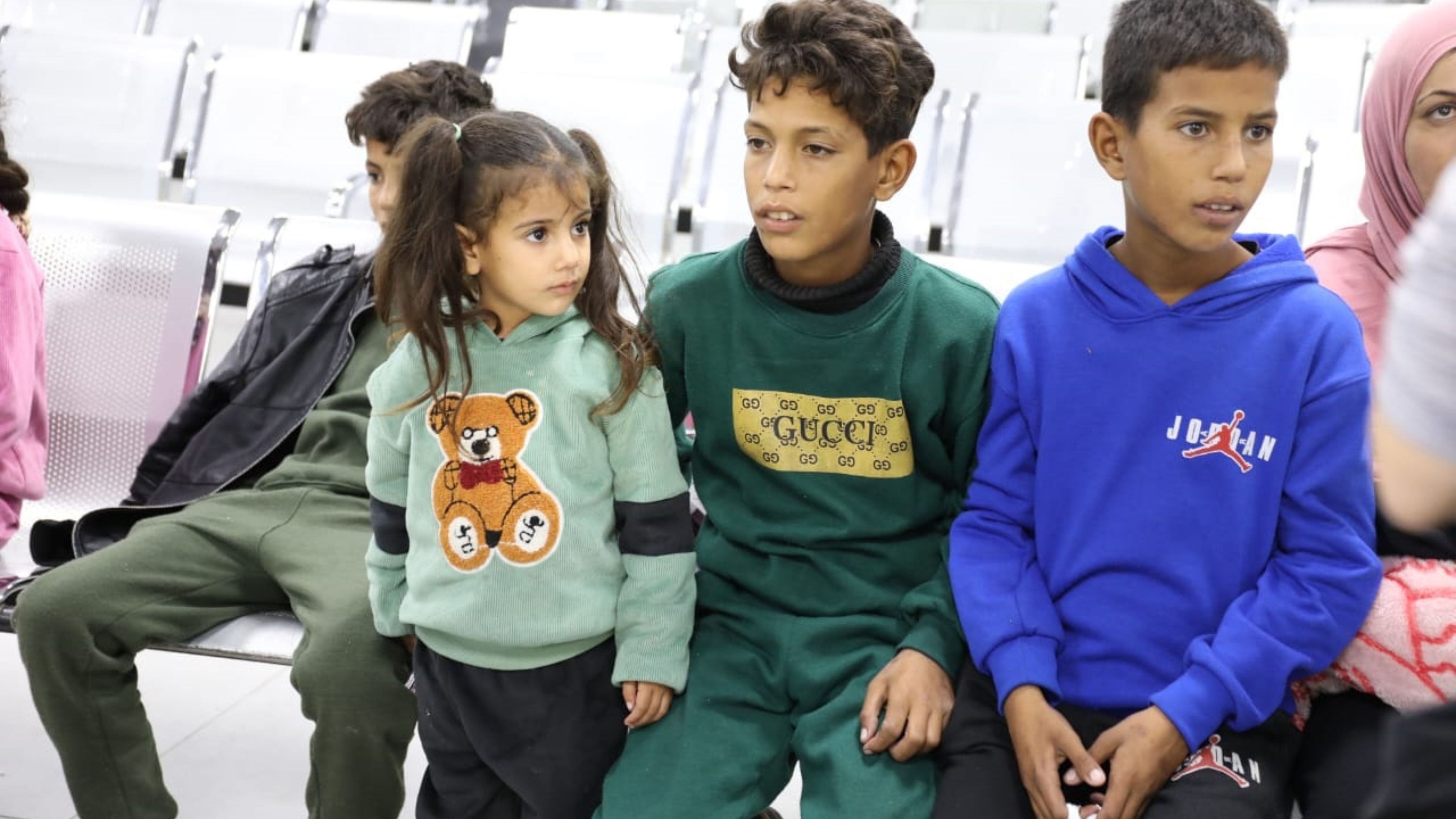 القوات المسلحة تُجلي الدفعة الـ18 من أطفال غزة المرضى للعلاج في المملكة