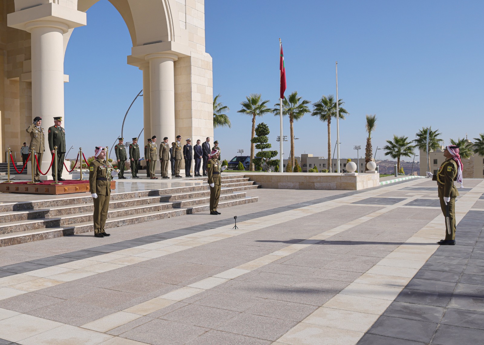 رئيس هيئة الأركان المشتركة يستقبل نظيره الإيطالي
