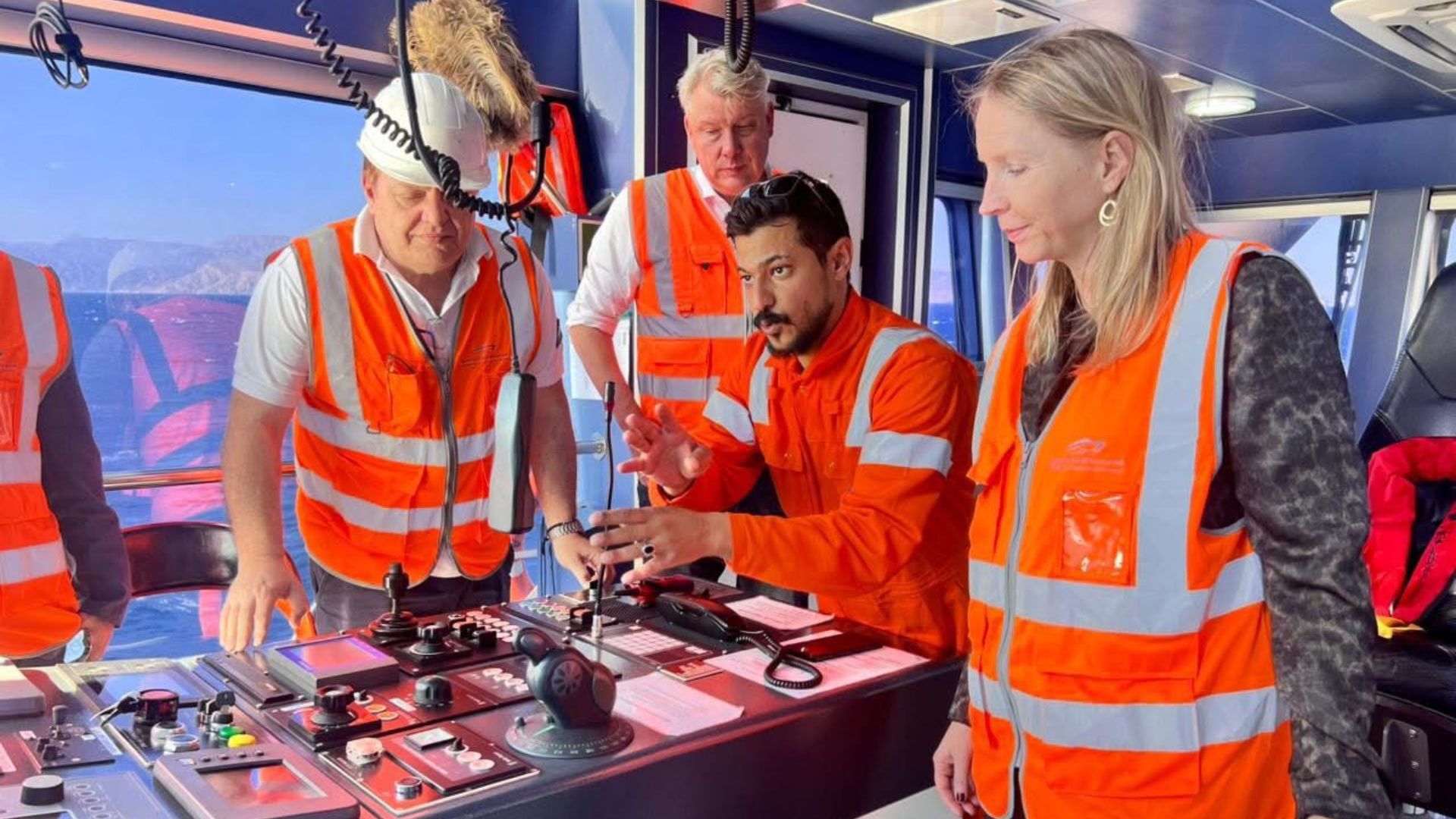 السفيرة الهولندية تزور شركة ميناء العقبة للخدمات البحرية