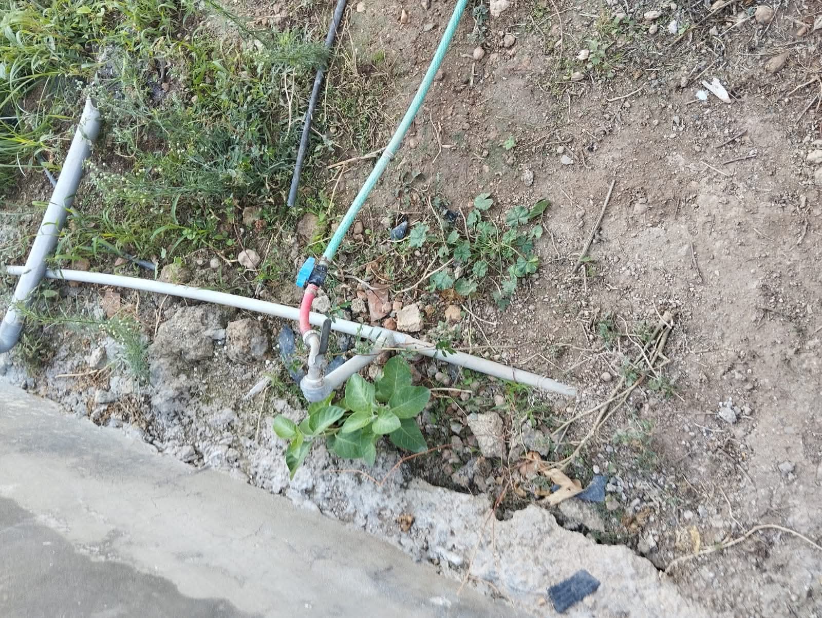 المياه تضبط اعتداءات على خط رئيسي قطر 4 انش في الاغوار الشمالية