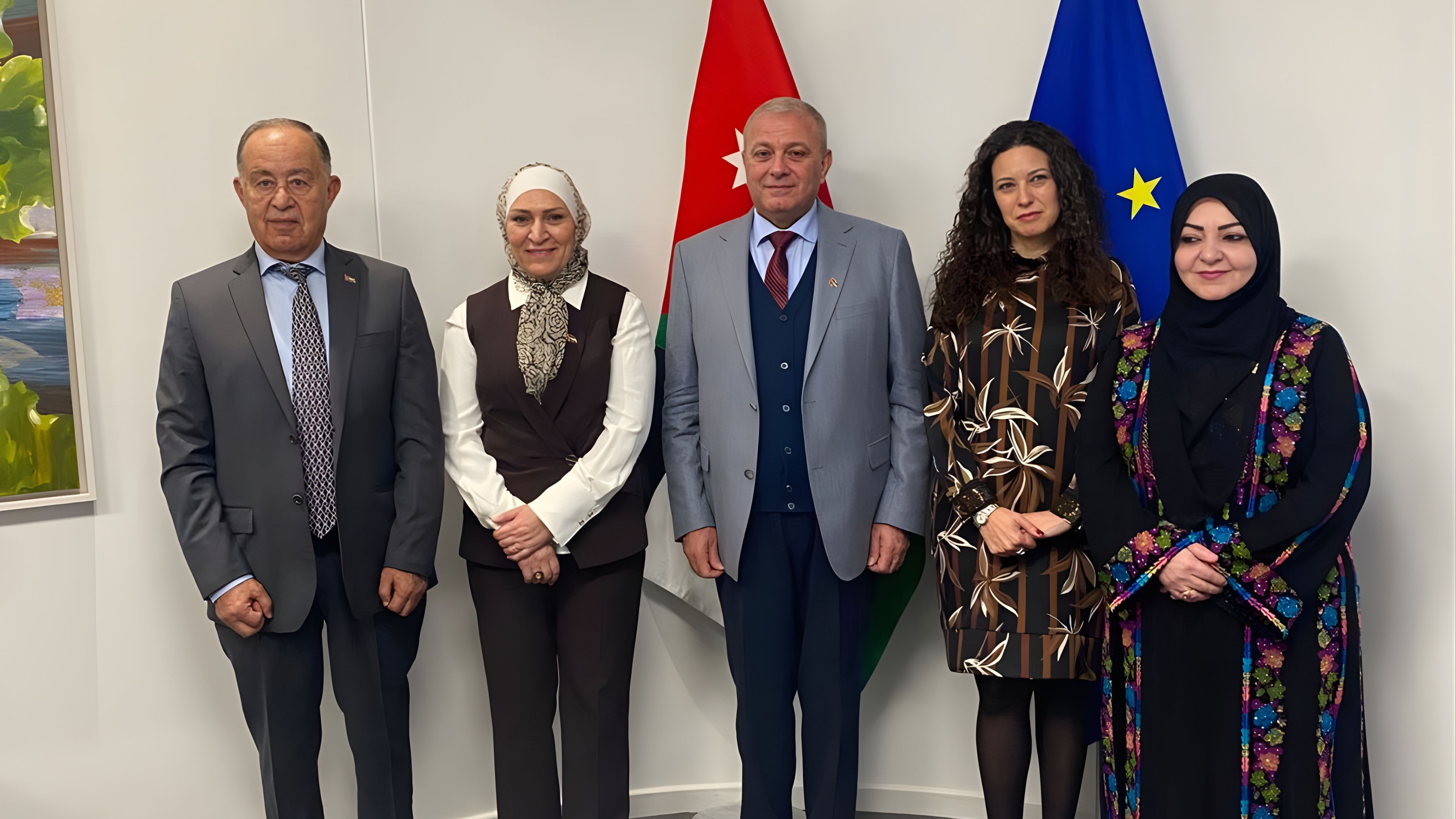 وفد نيابي يلتقي نائبة رئيس البرلمان الأوروبي 