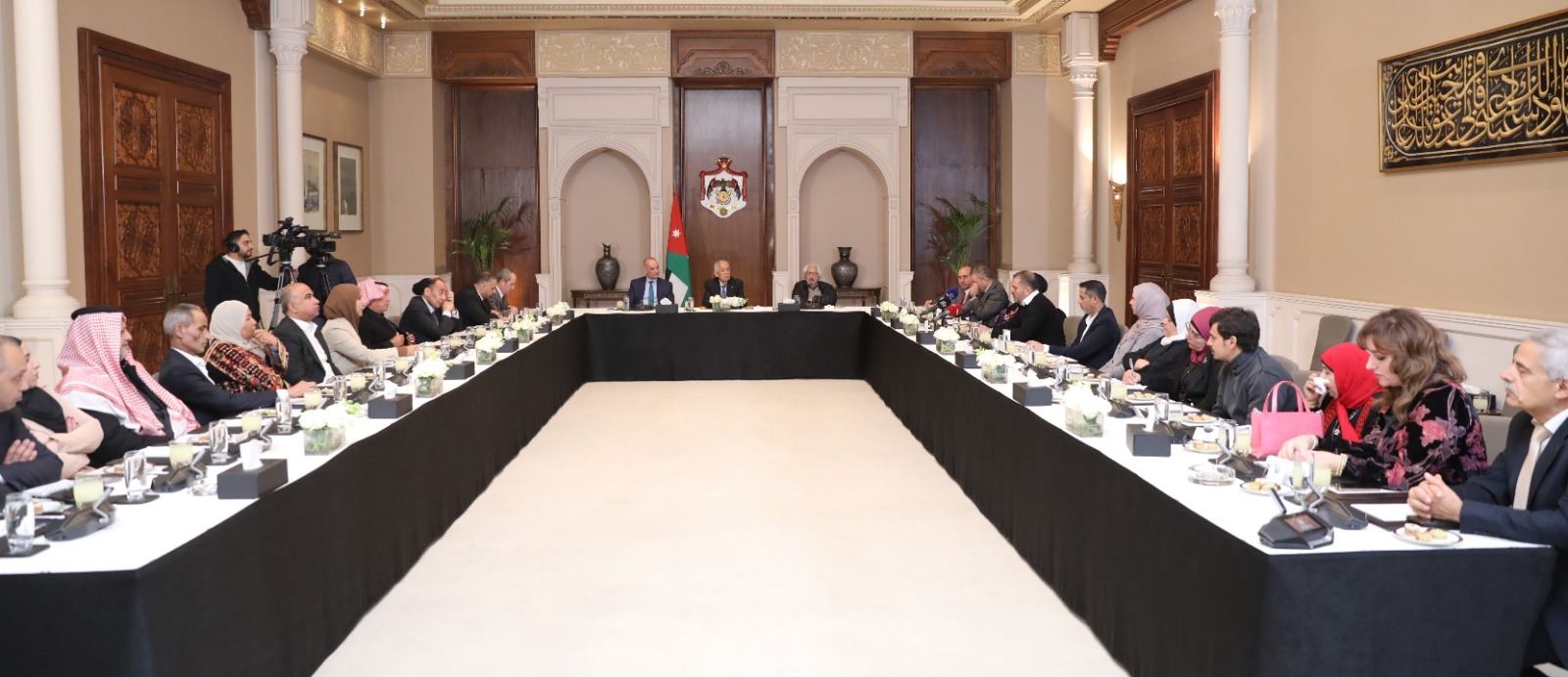 رئيس الديوان الملكي يرعى إطلاق المرحلة الثانية للمبادرة الملكية لتمكين وتفعيل القطاع التعاوني 