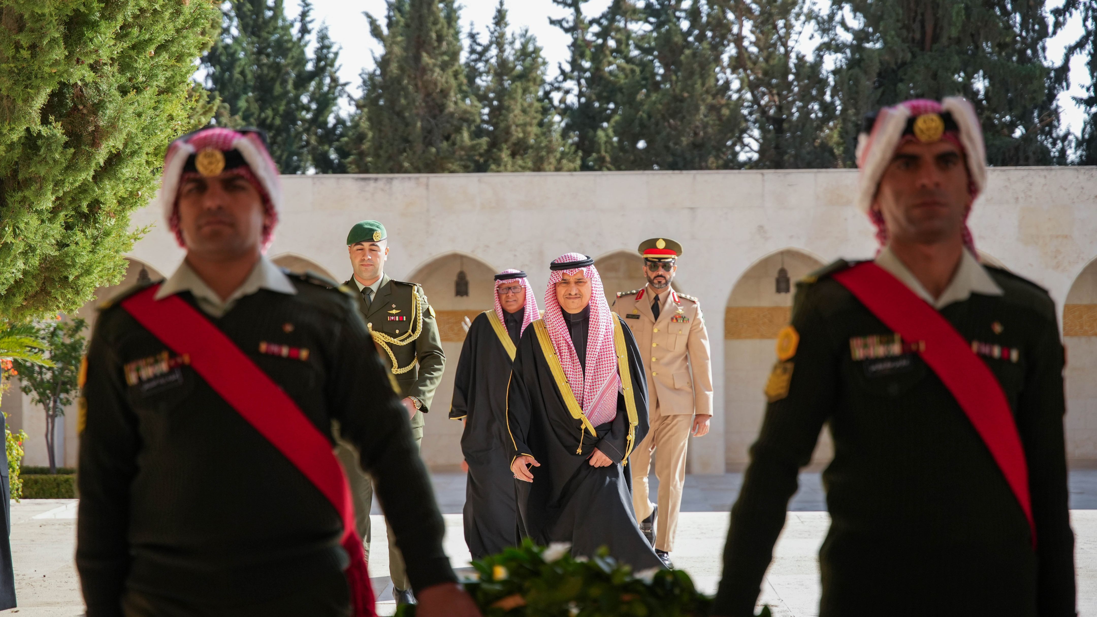 الملك يتقبل أوراق اعتماد عدد من السفراء